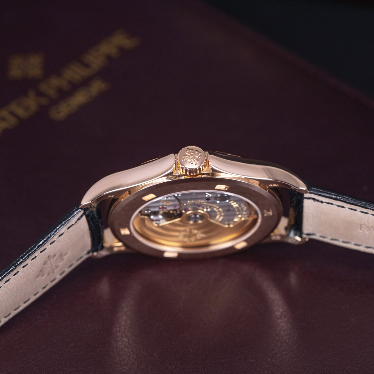 18k-Patek-Philippe-Calatrava-5127R-2007-5