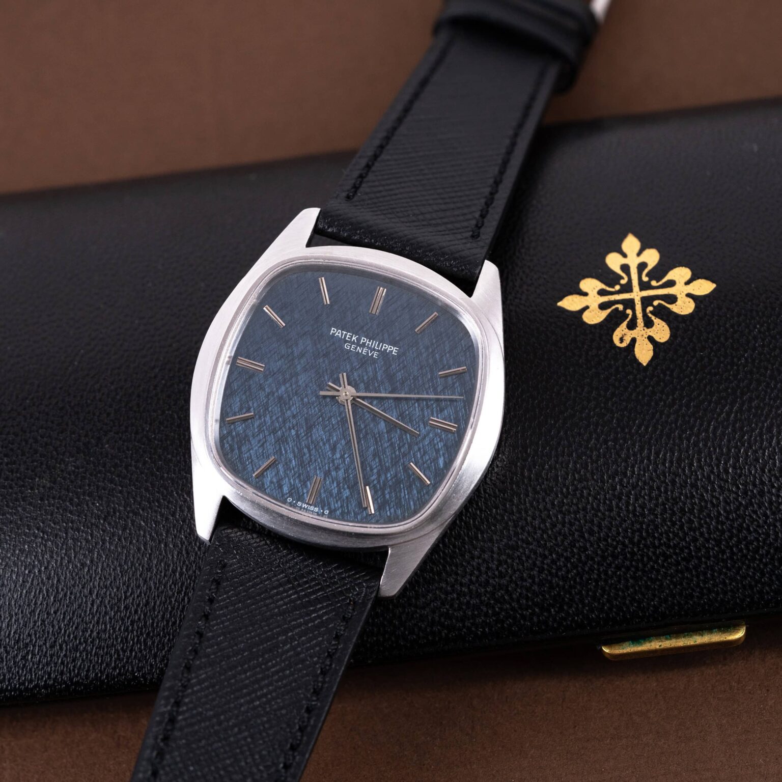 18k-Patek-Philippe-Golden-Ellips-3585-5