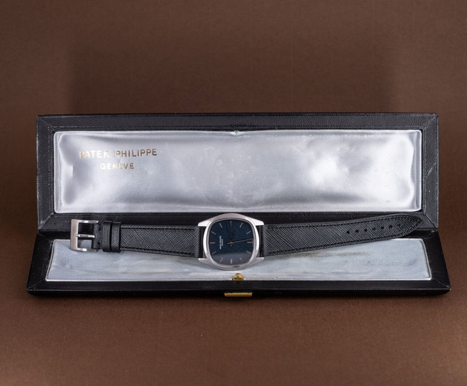 18k-Patek-Philippe-Golden-Ellips-3585-7