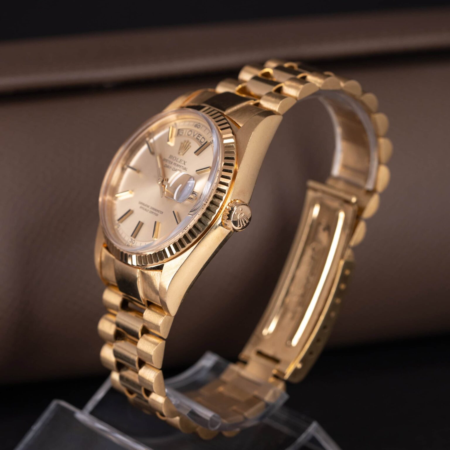 18k-Rolex-Day-Date-1803-1977-10