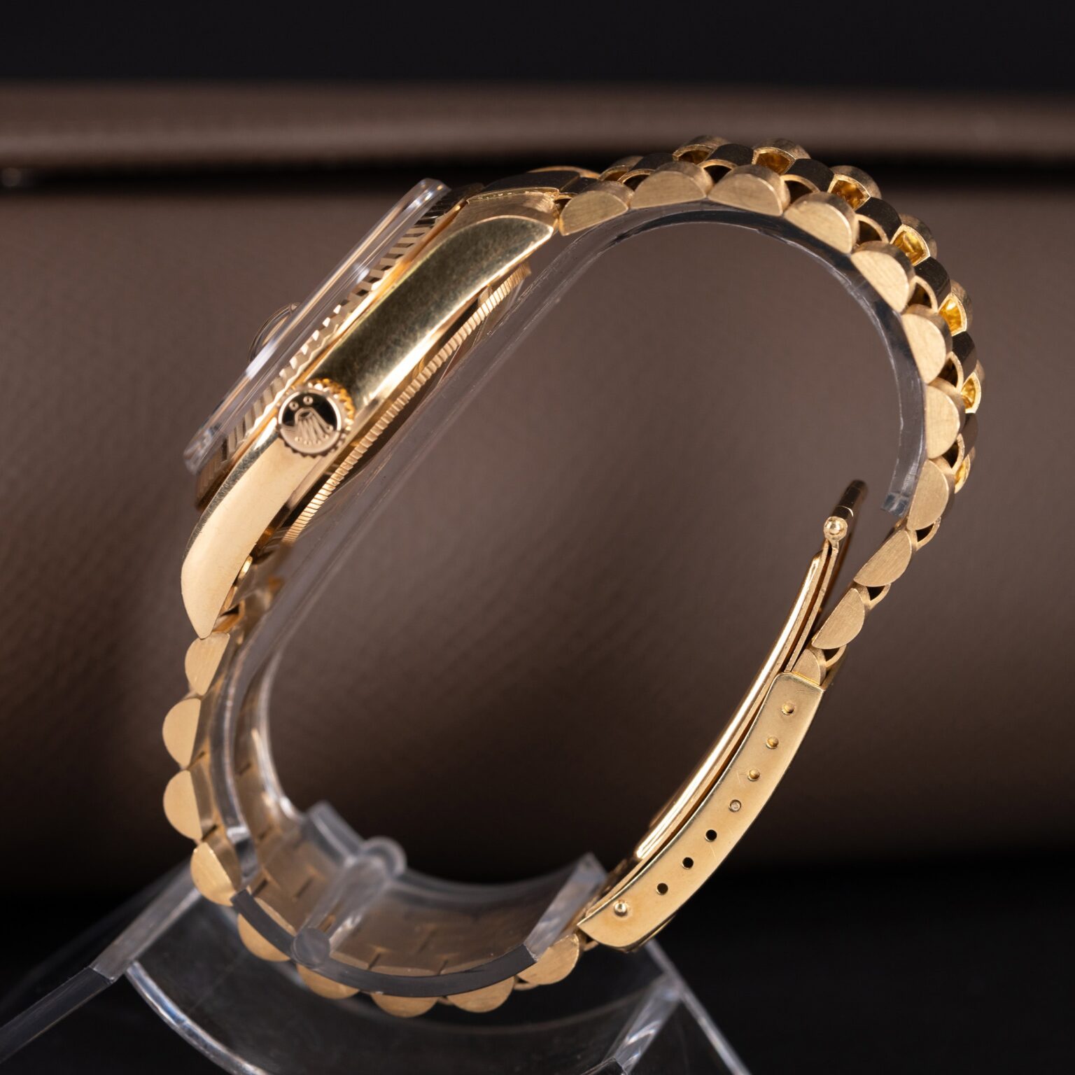 18k-Rolex-Day-Date-1803-1977-11