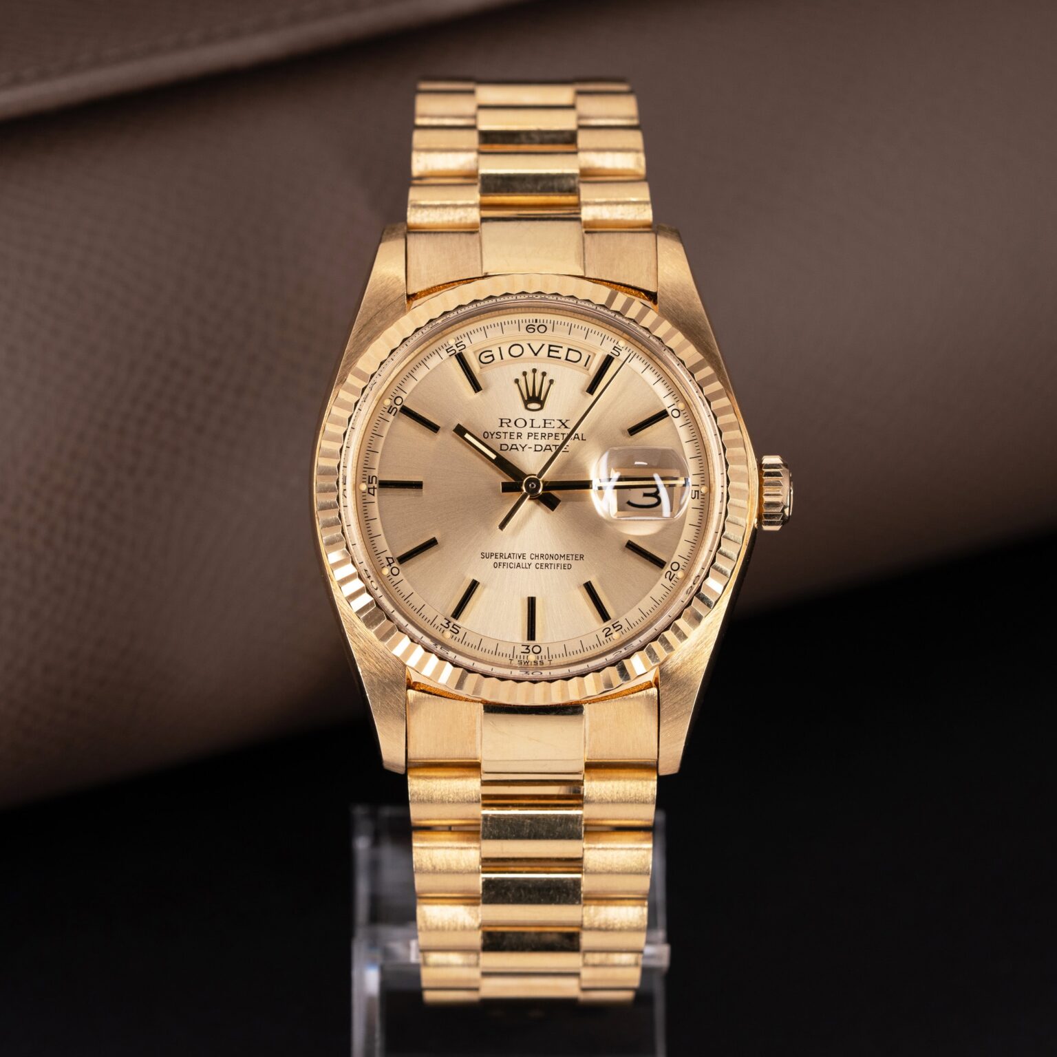 18k-Rolex-Day-Date-1803-1977-9