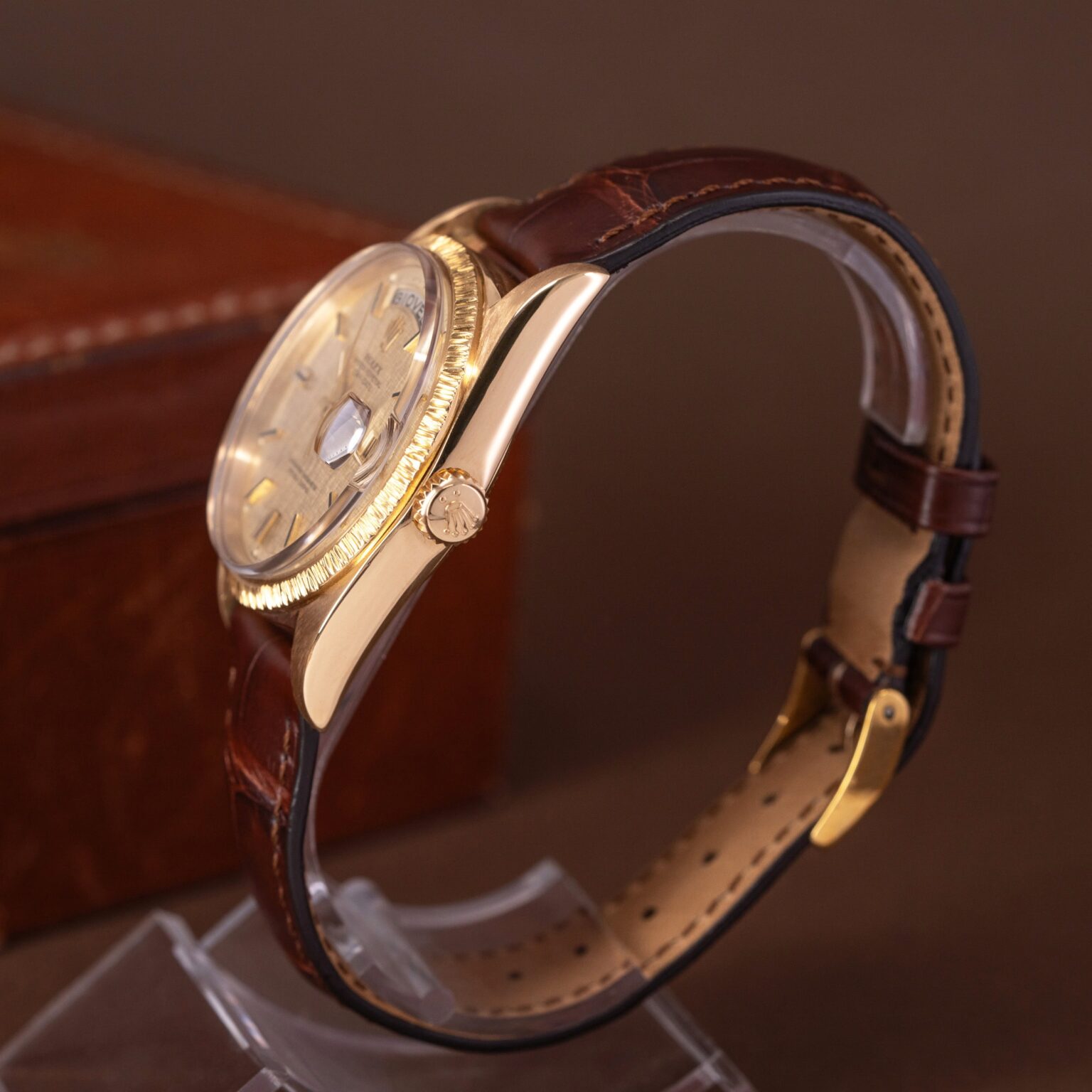 18k-Rolex-Day-Date-1807-1970-07