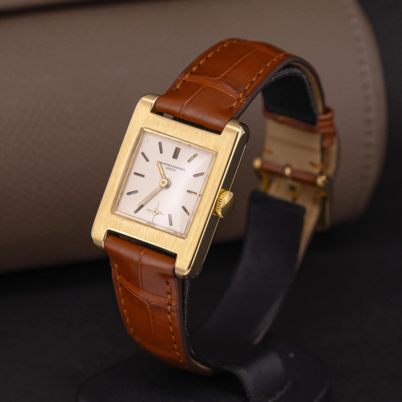 18k-Vacheron-Constantin-Tank-1950-2