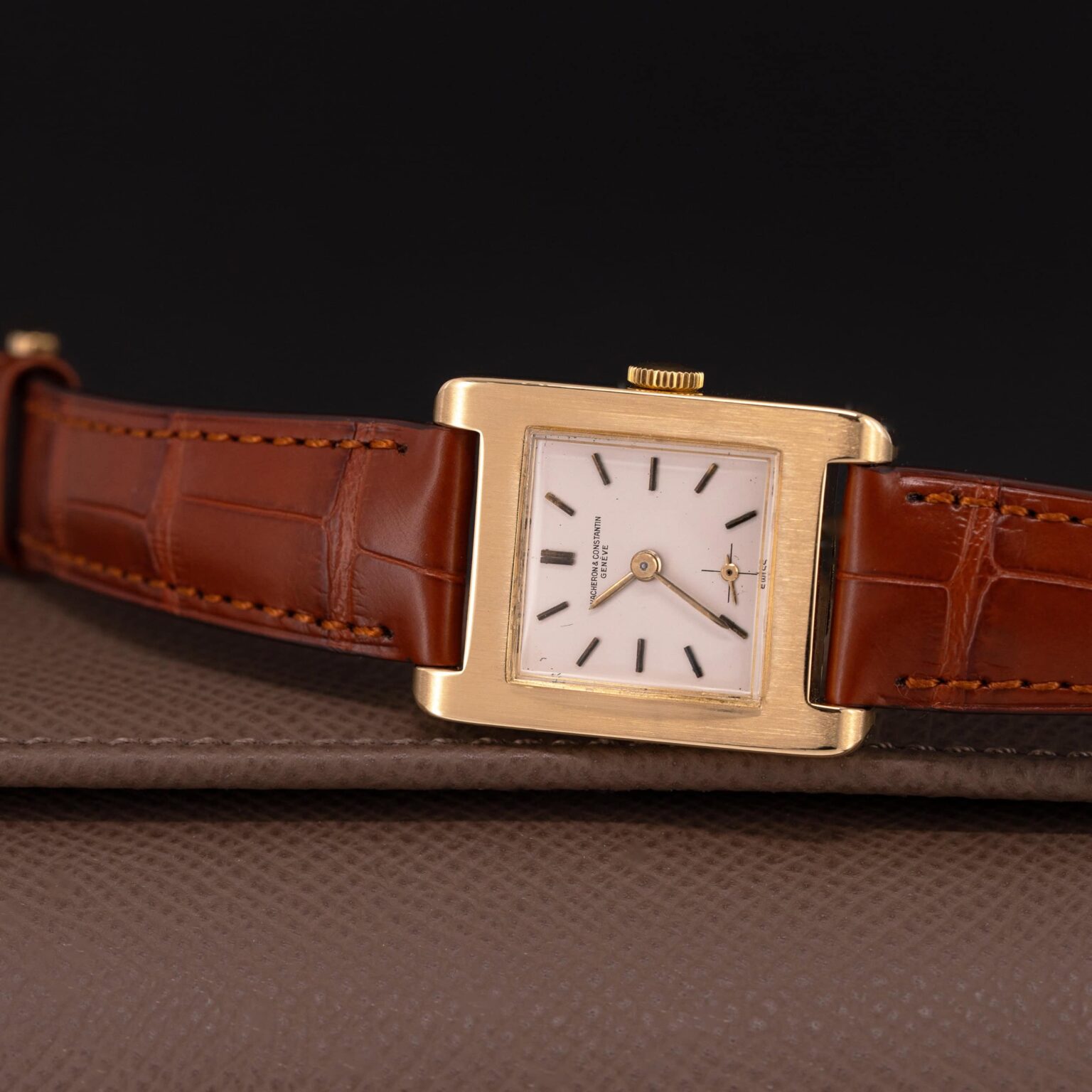 18k-Vacheron-Constantin-Tank-1950-5