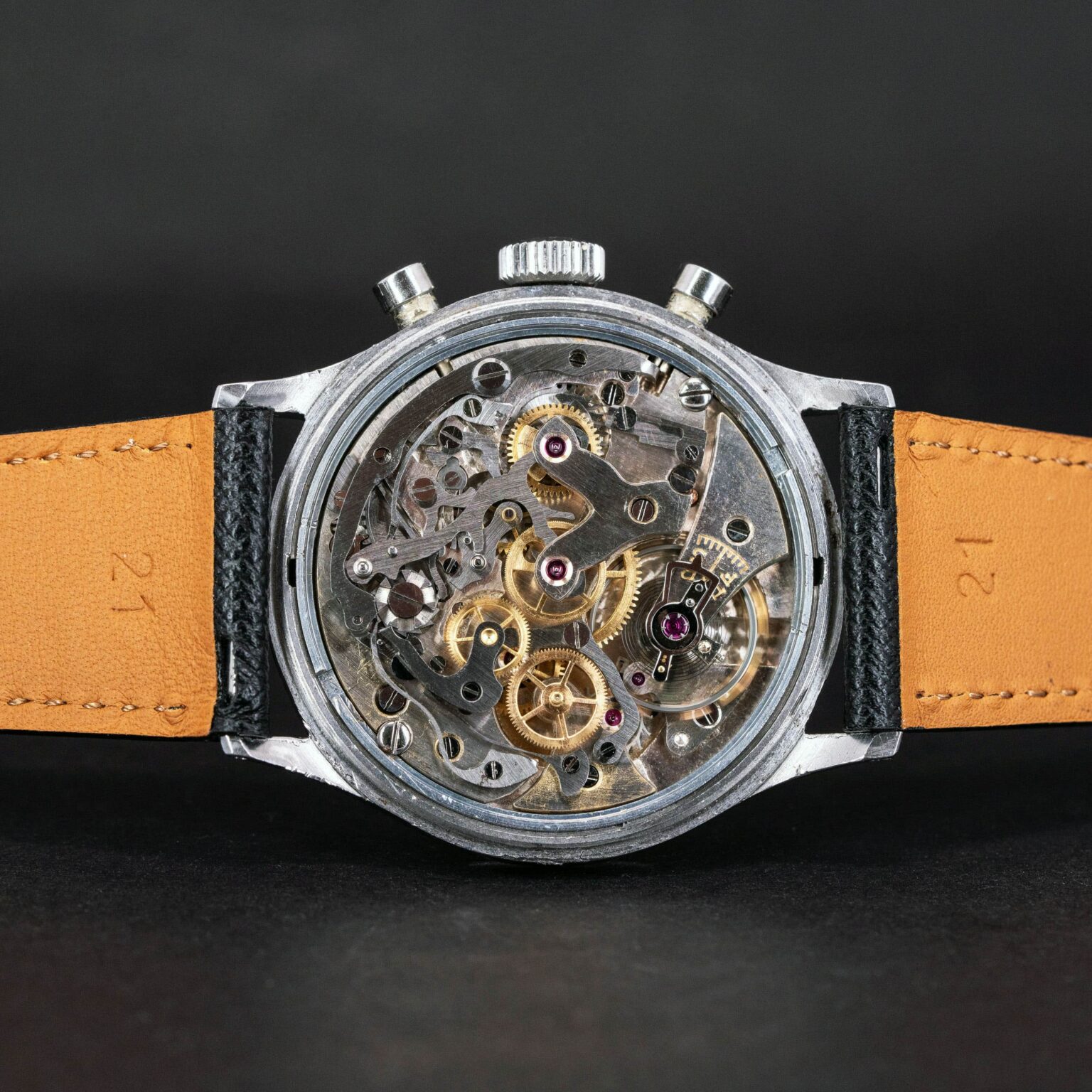 Breitling-Gilt-Chronograph-4