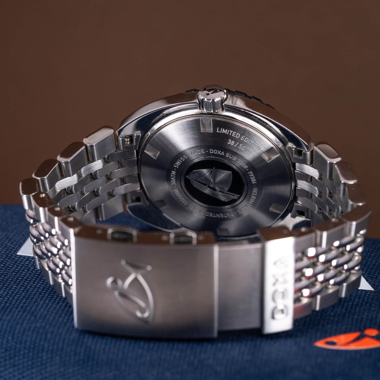 Doxa-Sub-300b-SE-Ahmed-Seddiqi-5