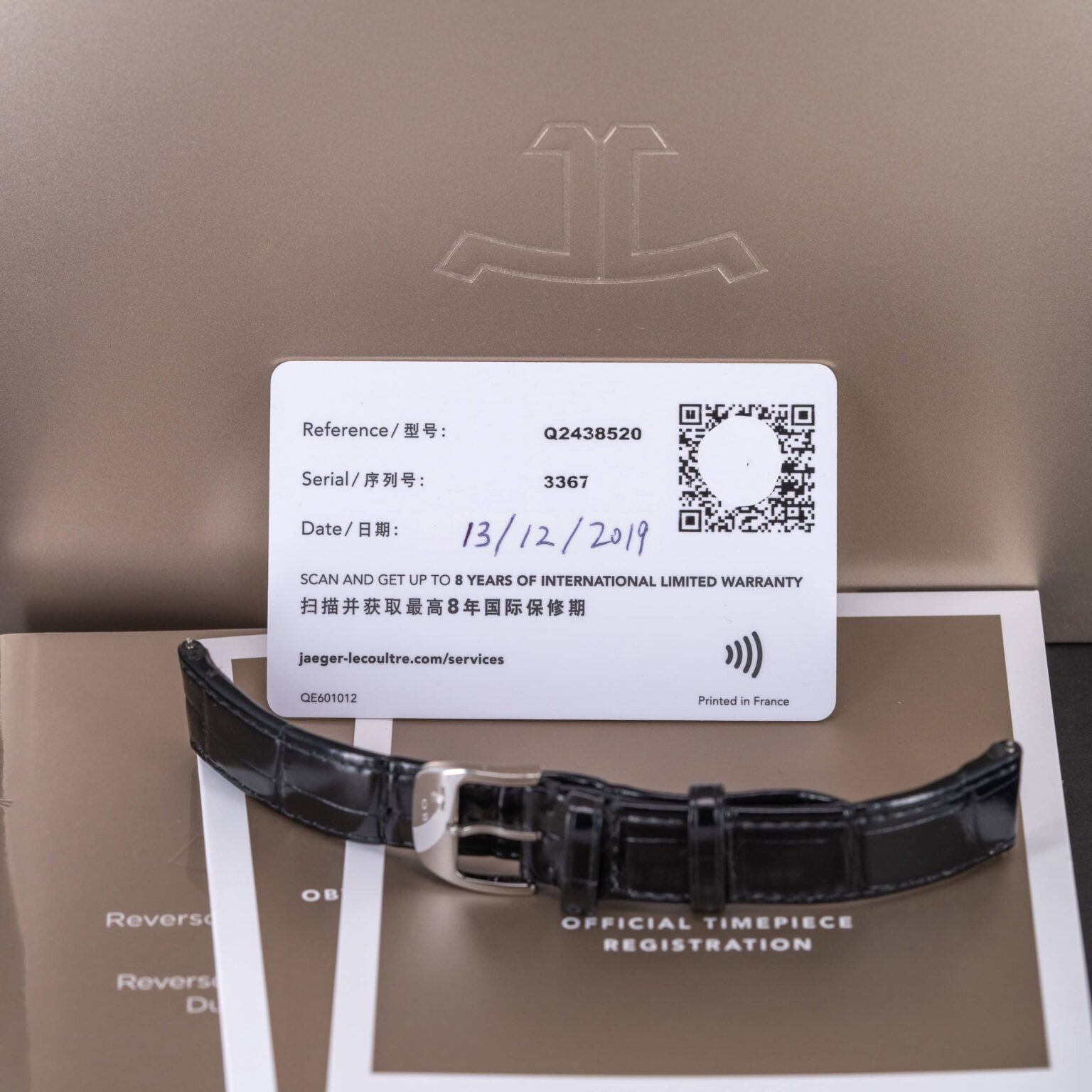 Jaeger-LeCoultre-Reverso-Mid-Small-2019-10