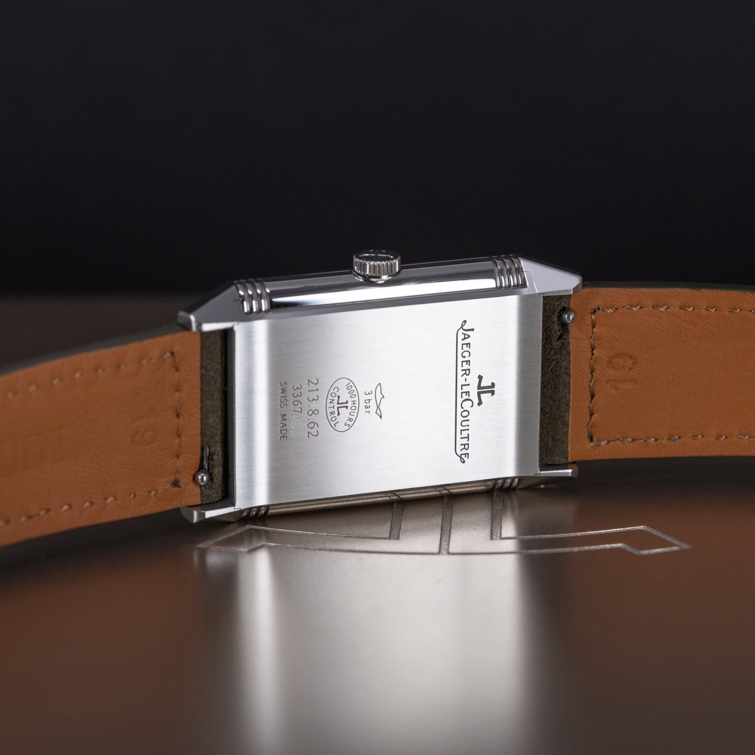 Jaeger-LeCoultre-Reverso-Mid-Small-2019-5