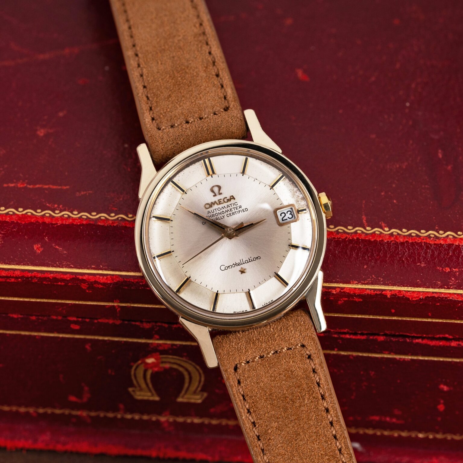 Omega-Constellation-Pie-Pan-1966