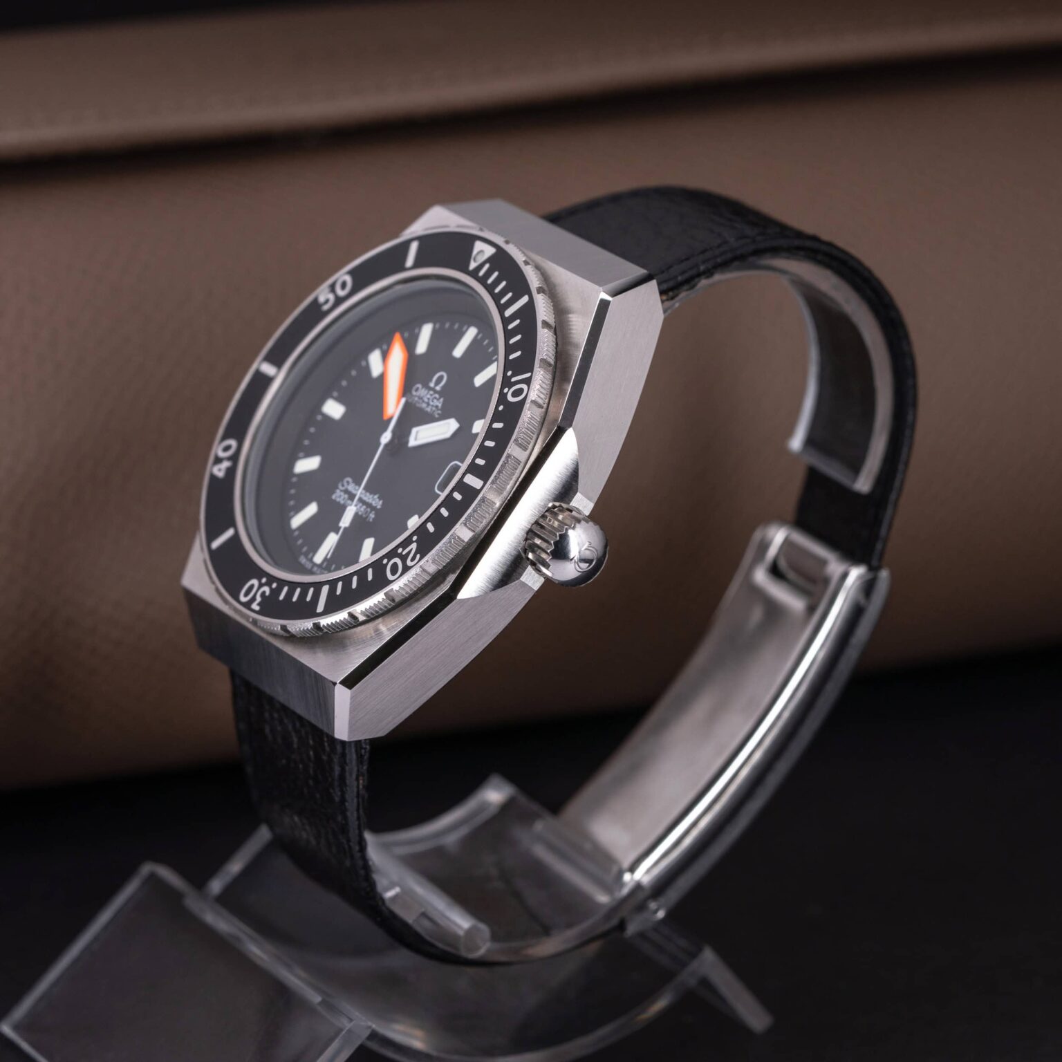 Omega-Seamaster-200-SHOM-NOS-3