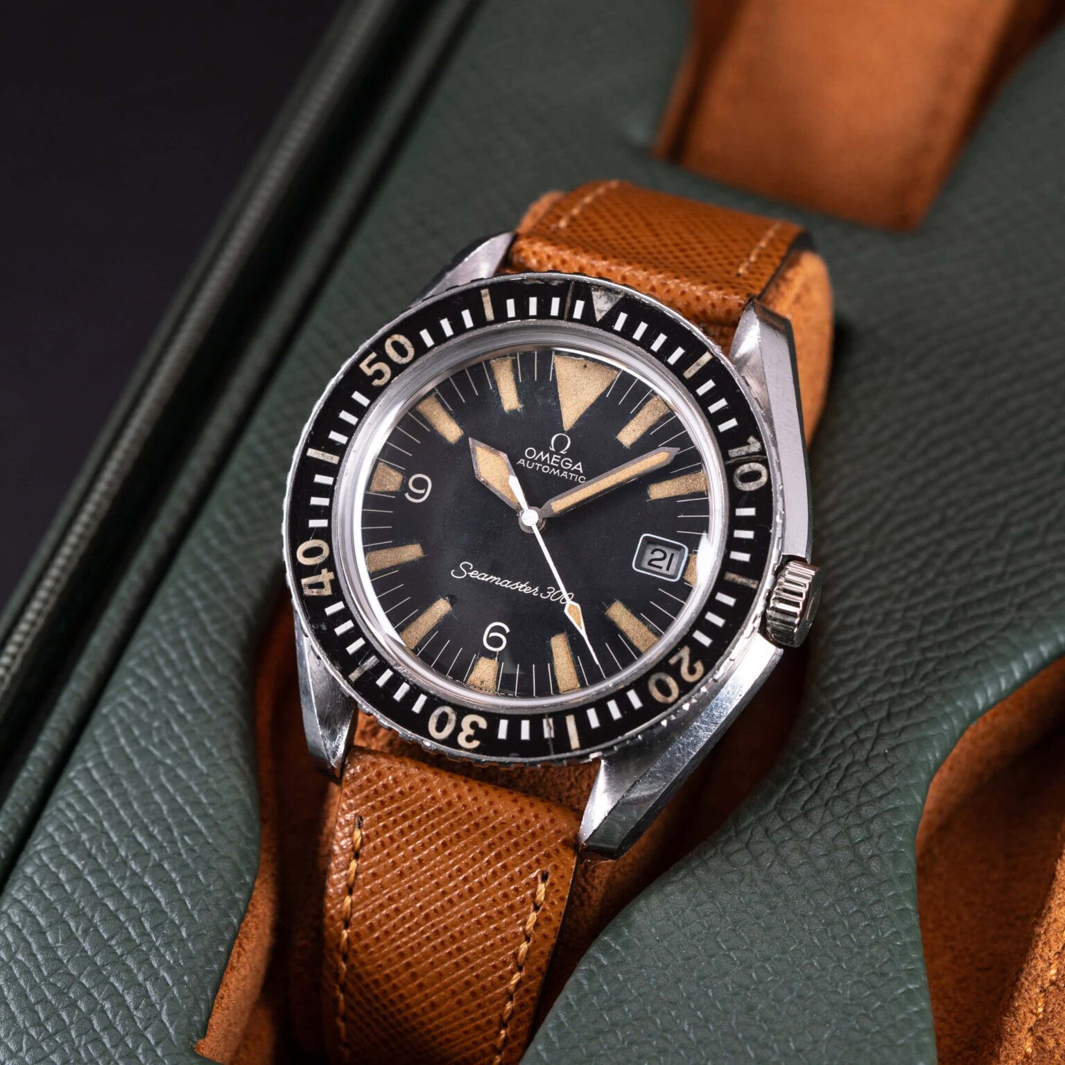 Omega-Seamaster-300-Big-Triangle-1967