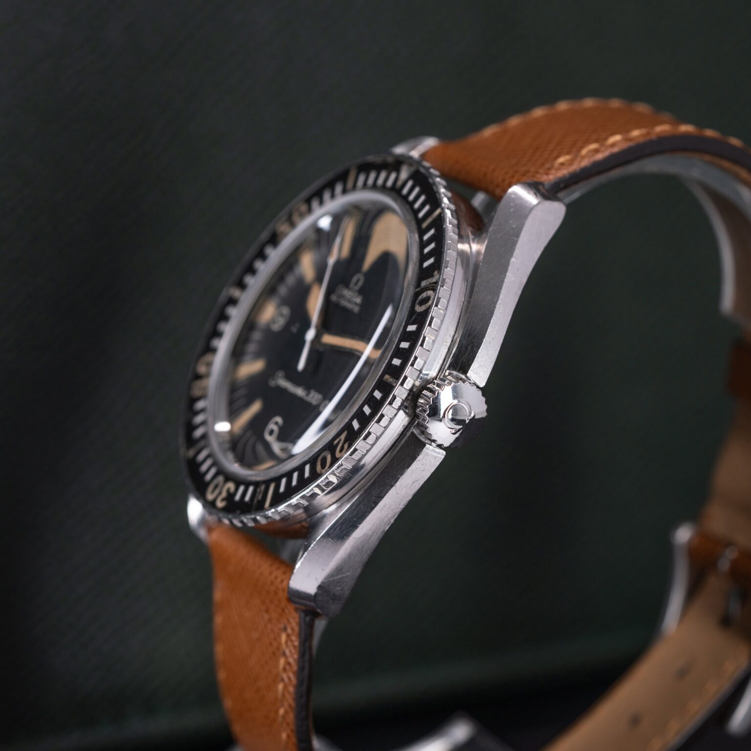 Omega-Seamaster-300-Big-Triangle-1967-5