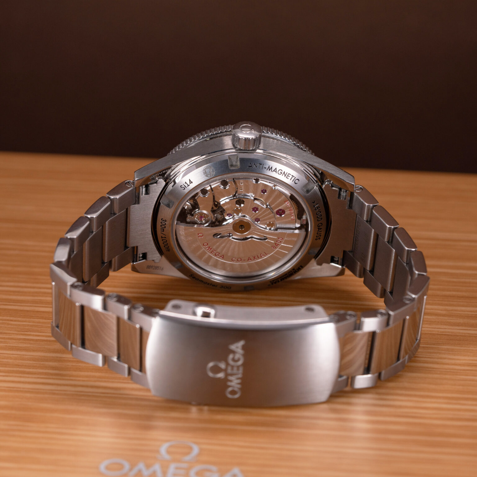 Omega-Seamaster-Co-Ax-300-Titanium-Master-Chronometer-07