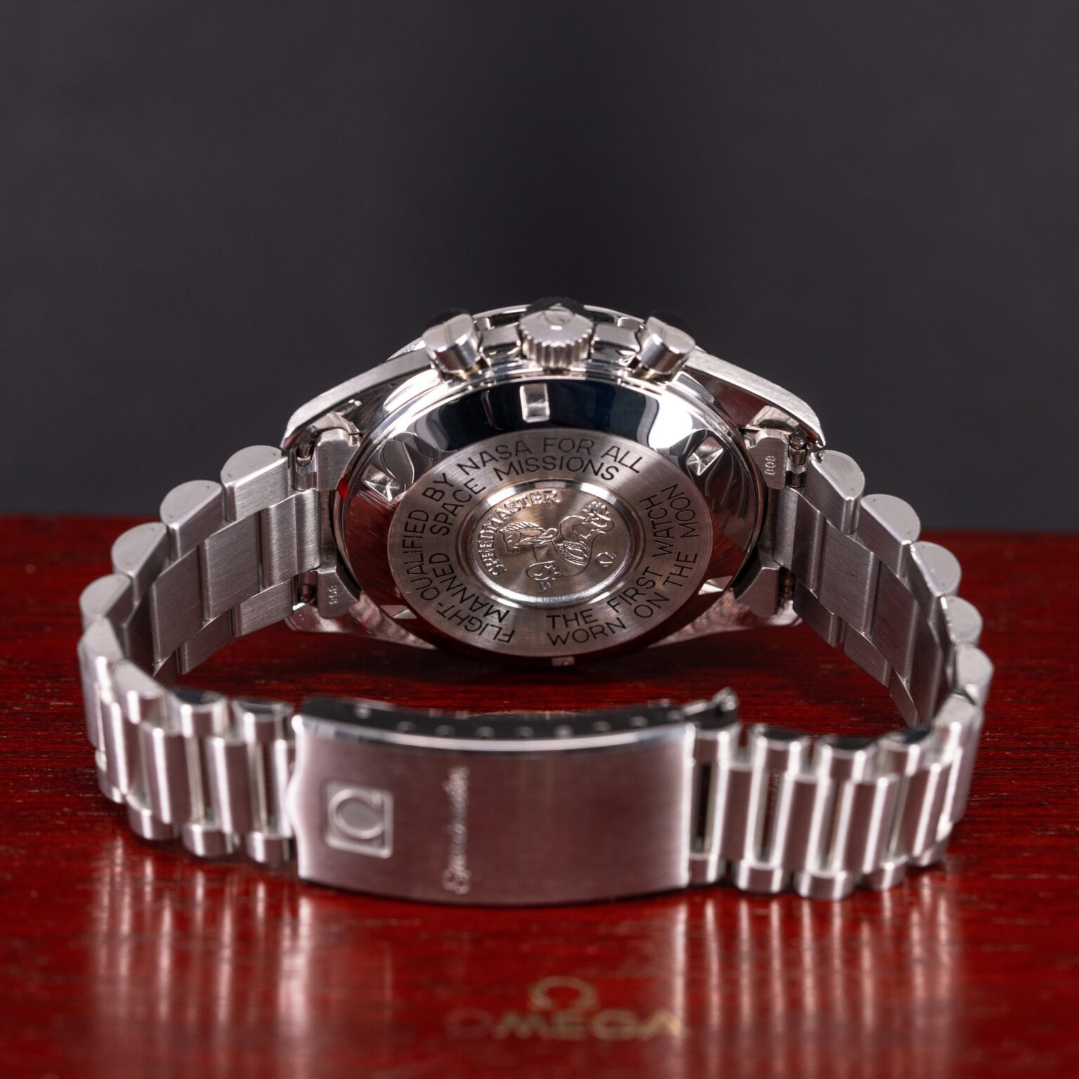 Omega-Speedmaster-Apollo-20th-anniversary-1989-10