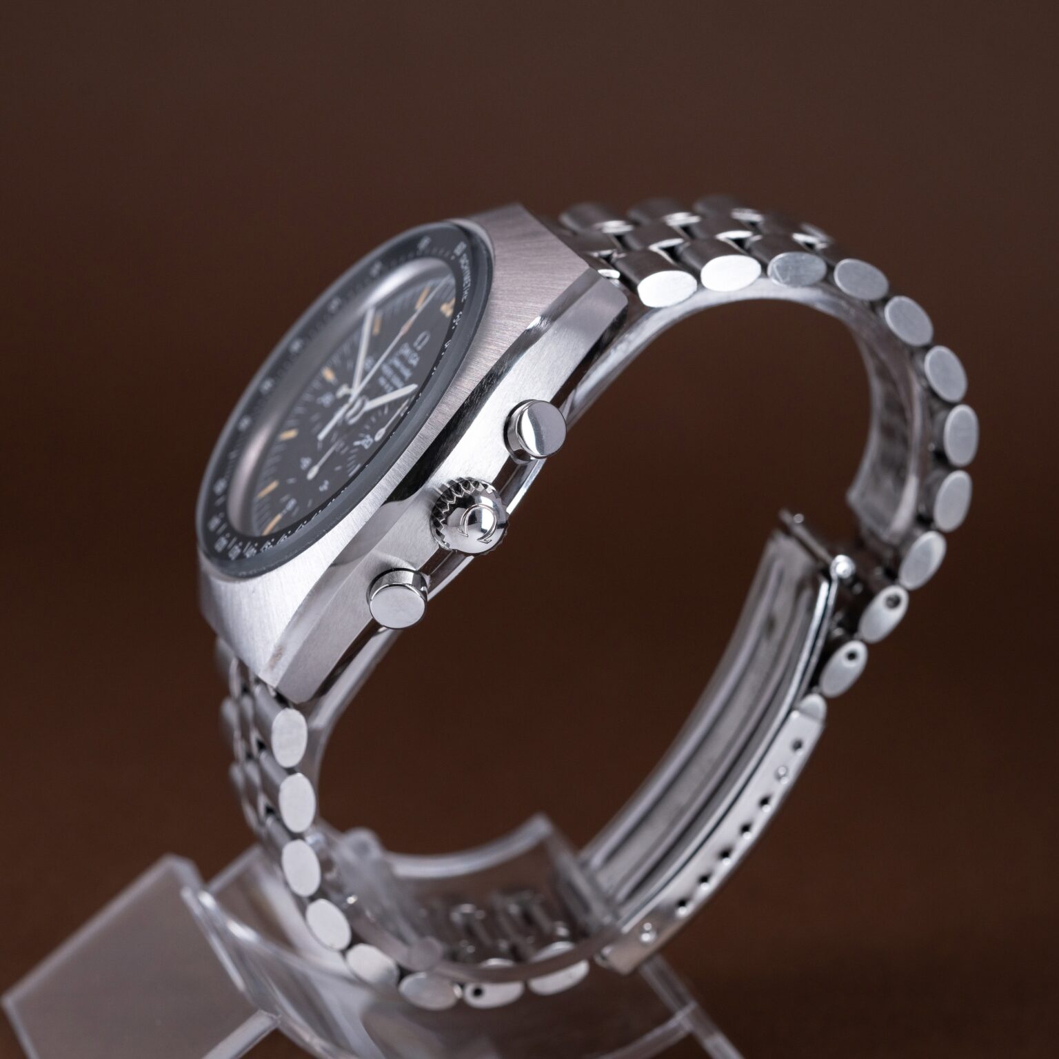 Omega-Speedmaster-MKII-1970-3