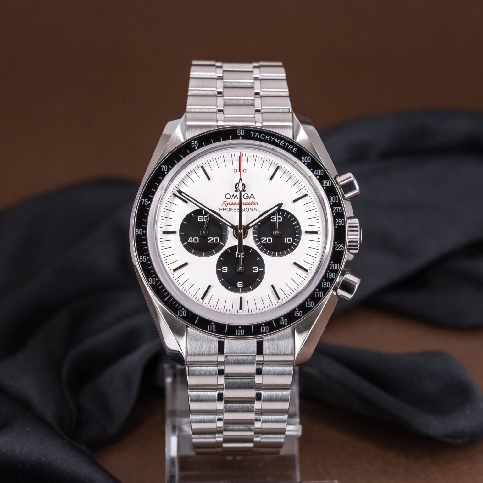 Omega-Speedmaster-Pro-Tokyo-2020-4