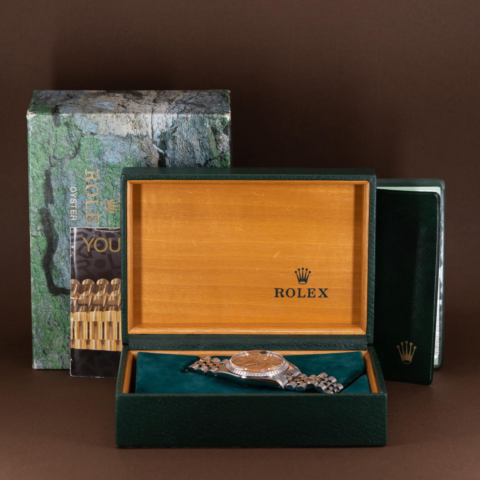 Rolex-Datejust-16030-1986-Salmon-Tapestry