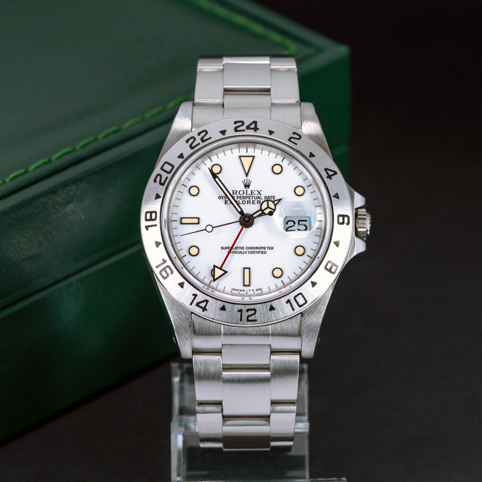 Rolex-Explorer-II-16570-1991-5