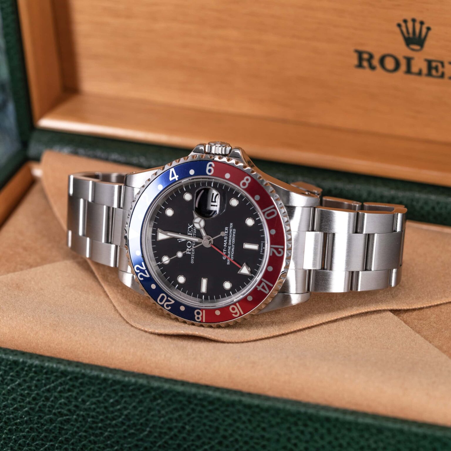 Rolex-GMT-Master-16700-1999-2