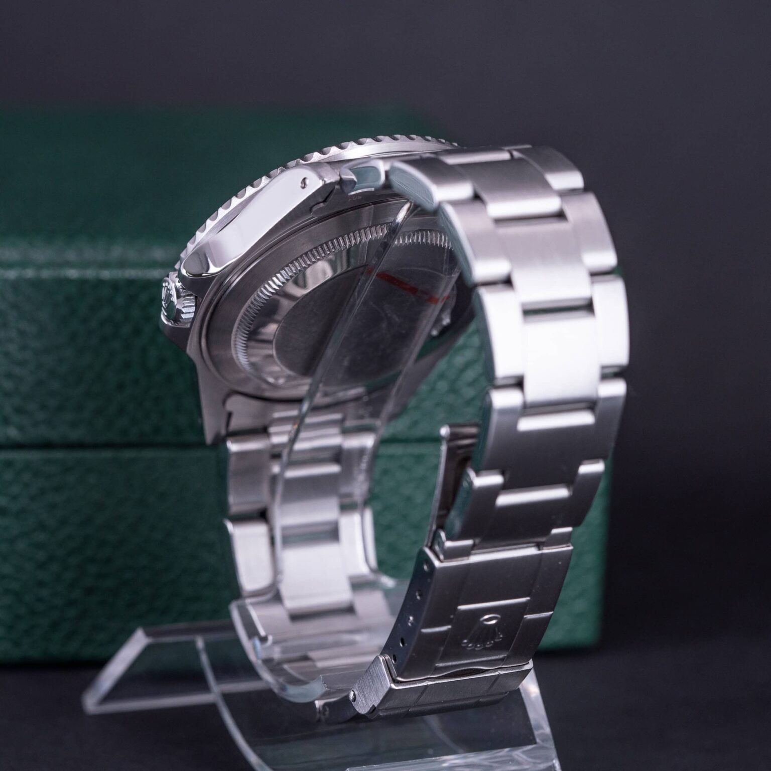 Rolex-GMT-Master-16710-1999-9-1