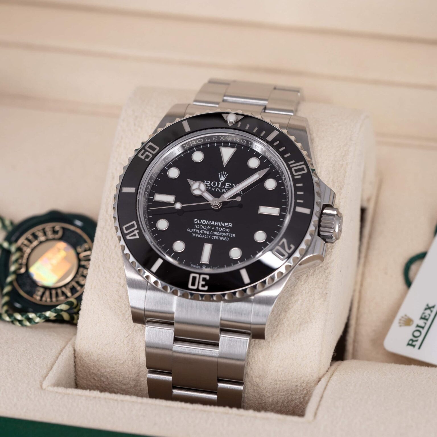 Rolex-Submariner-124060-2023-2