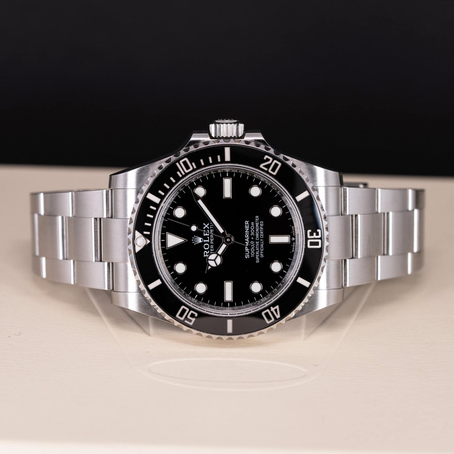 Rolex-Submariner-124060-2023-3