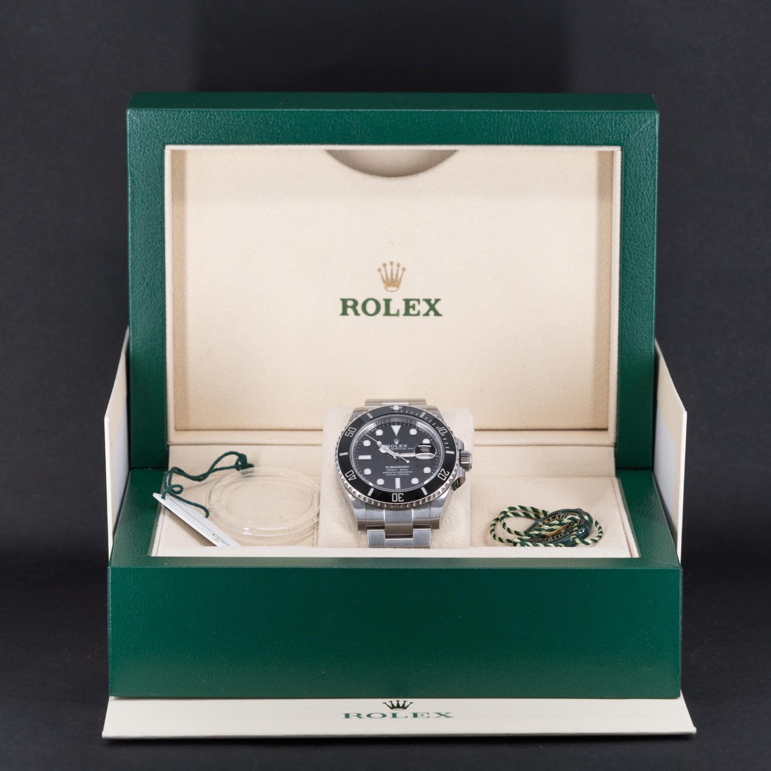Rolex-Submariner-Date-126610LN-2021-8