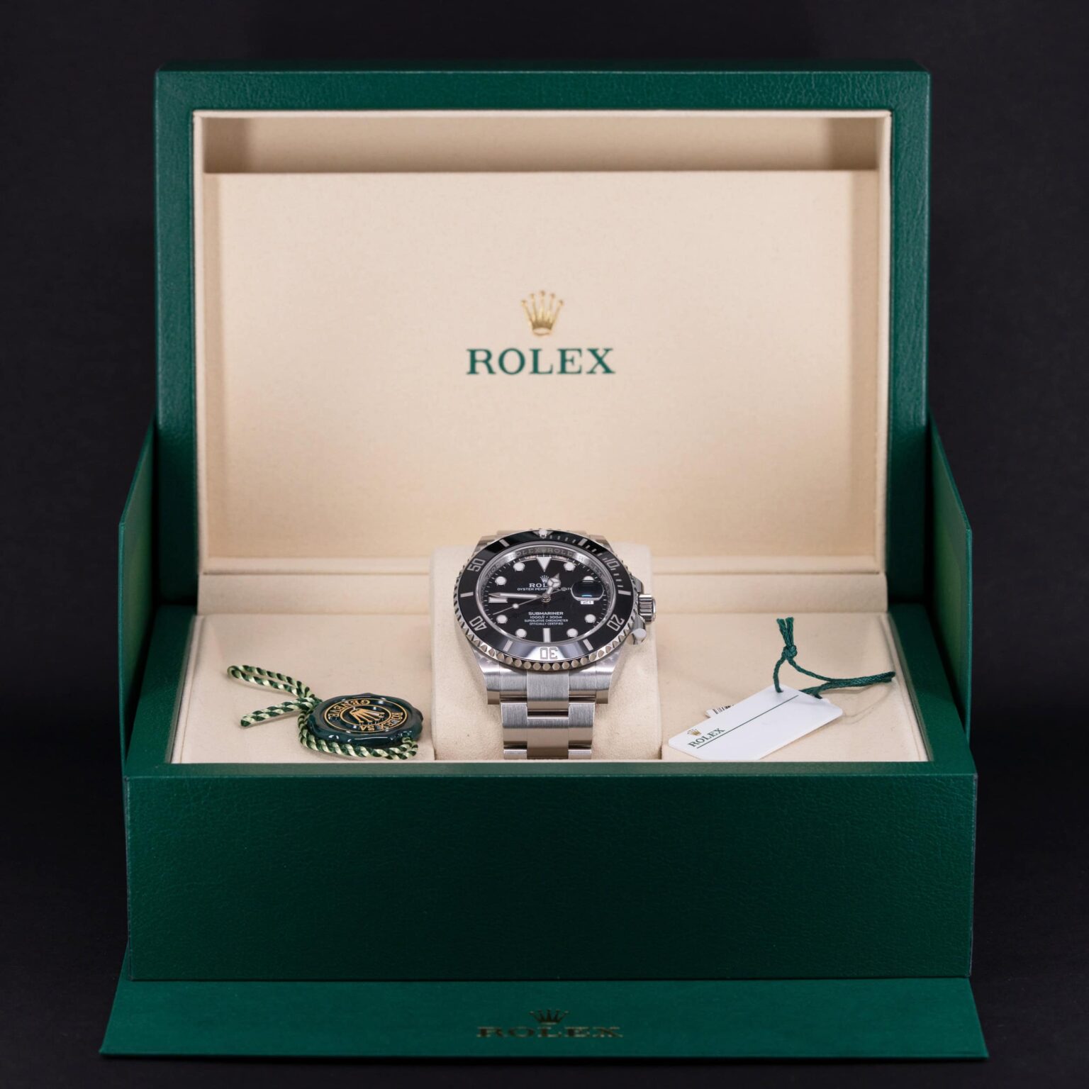 Rolex-Submariner-Date-126610LN-2025-8