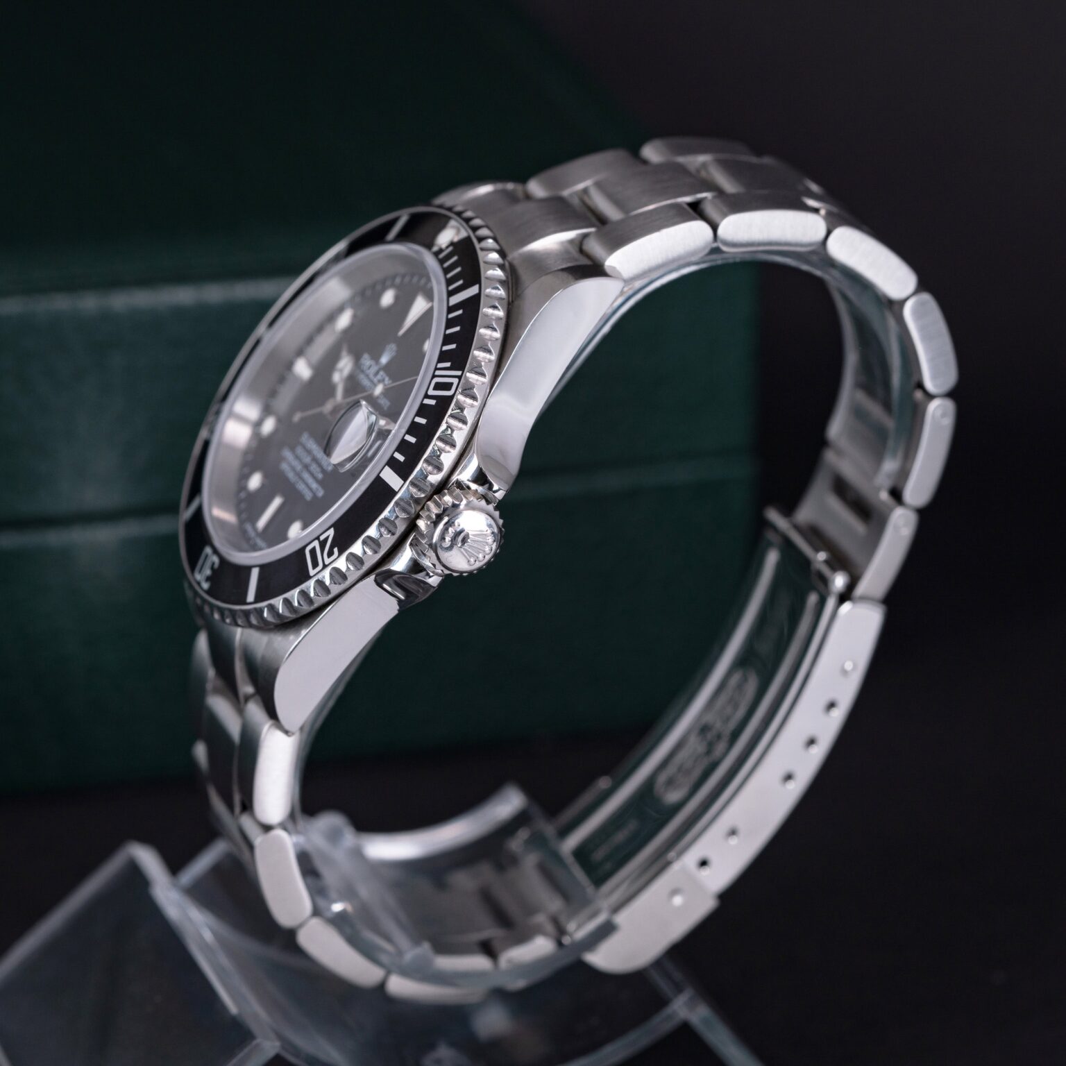 Rolex-Submariner-Date-16610T-2006-3