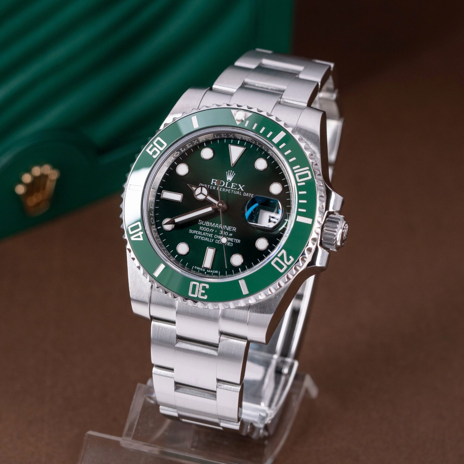 Rolex-Submariner-Hulk-116610LV-2015-07