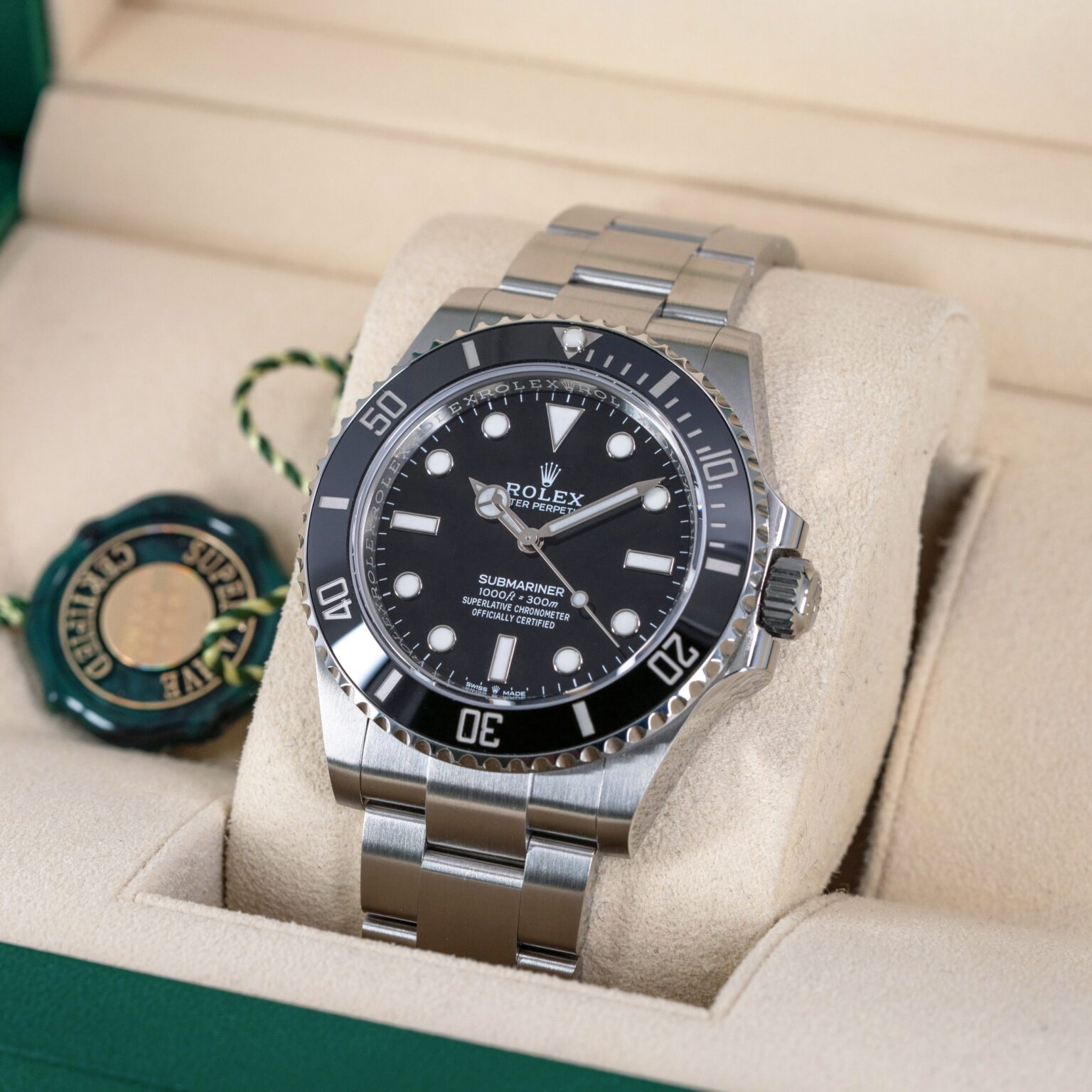 Rolex-Submariner-No-Date-124060-2022-2-1