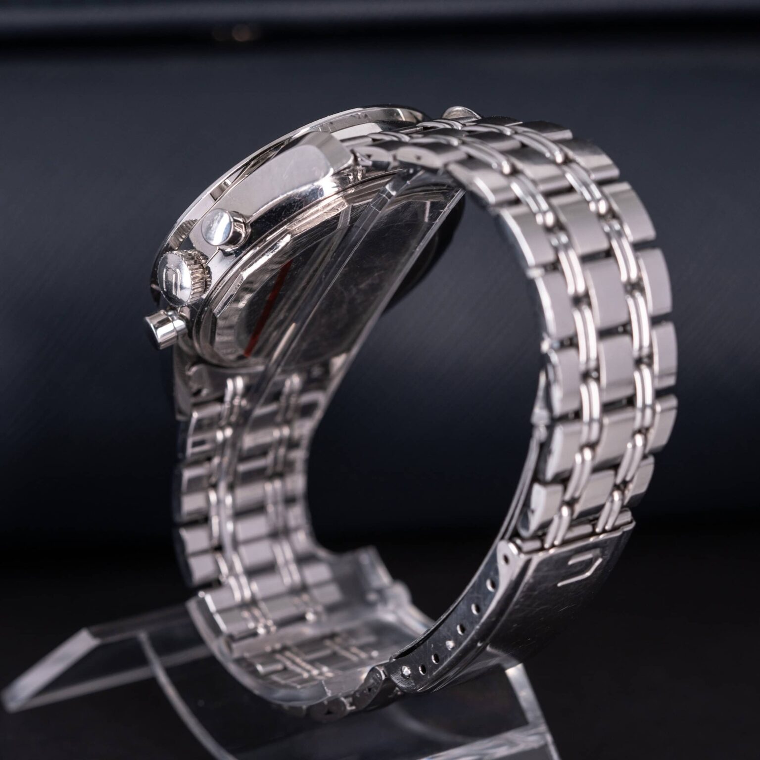 Universal-Geneve-Tri-Compax-881101-01-Clapton-8