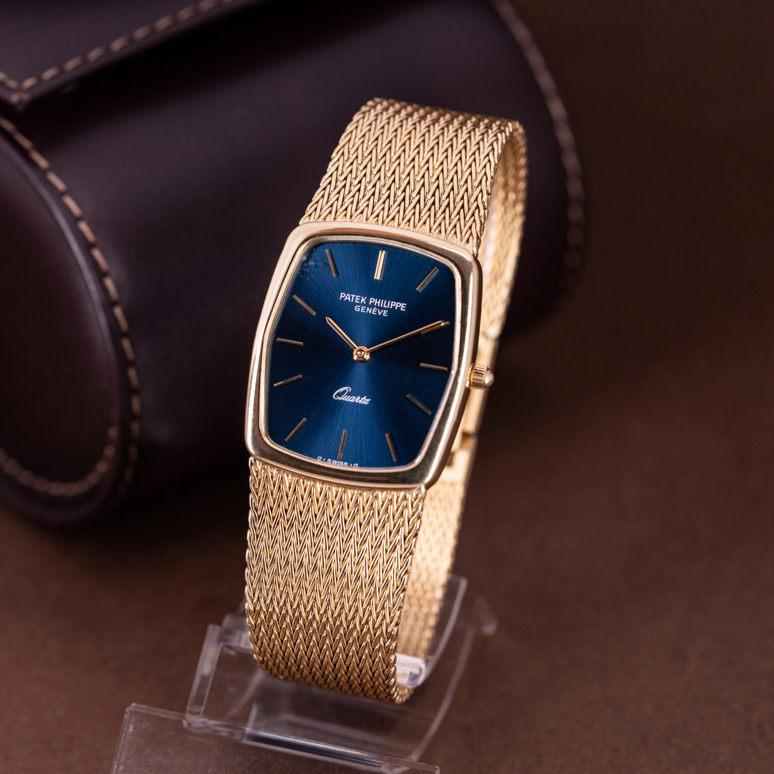 A Classic 18k Patek Philippe Gondolo ref. 3856/1 from early 1980's.