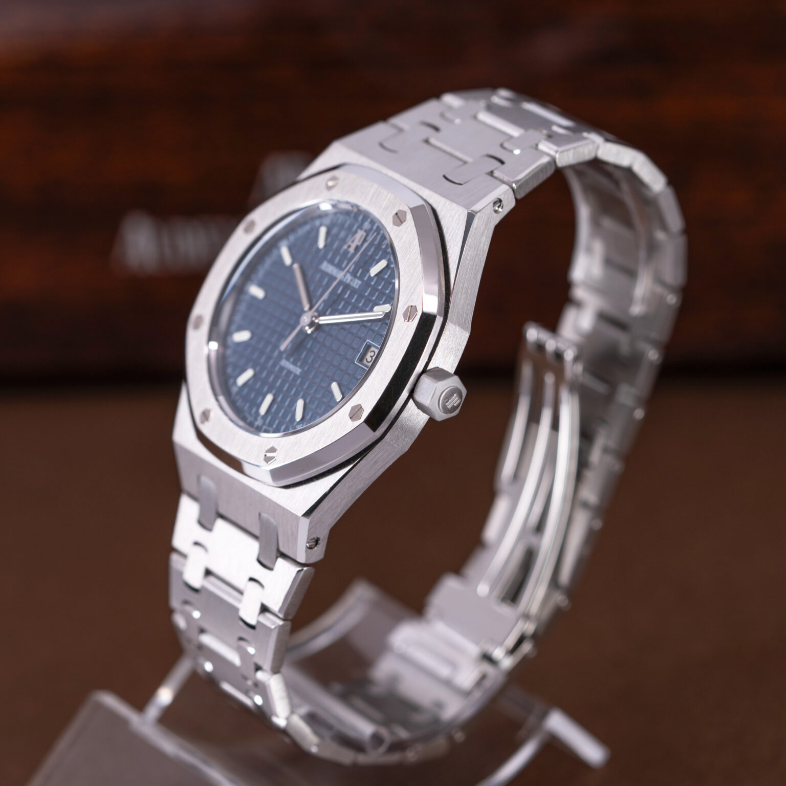 Very fine and rare Audemars Piguet Royal Oak ref. 14790ST from 2005.