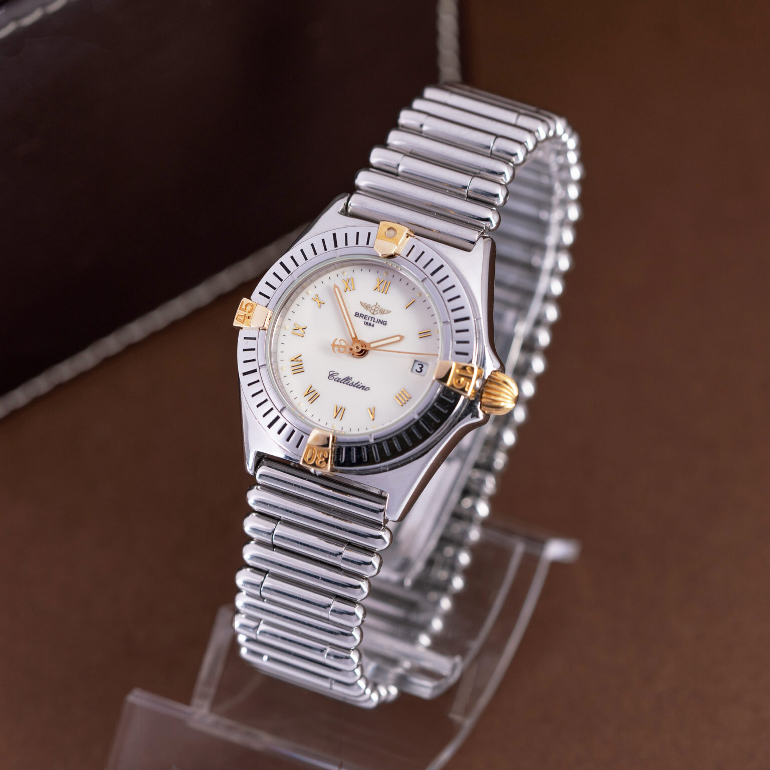 Breitling Callistino ladies wristwatch from the 1990s. Ref. B52043.