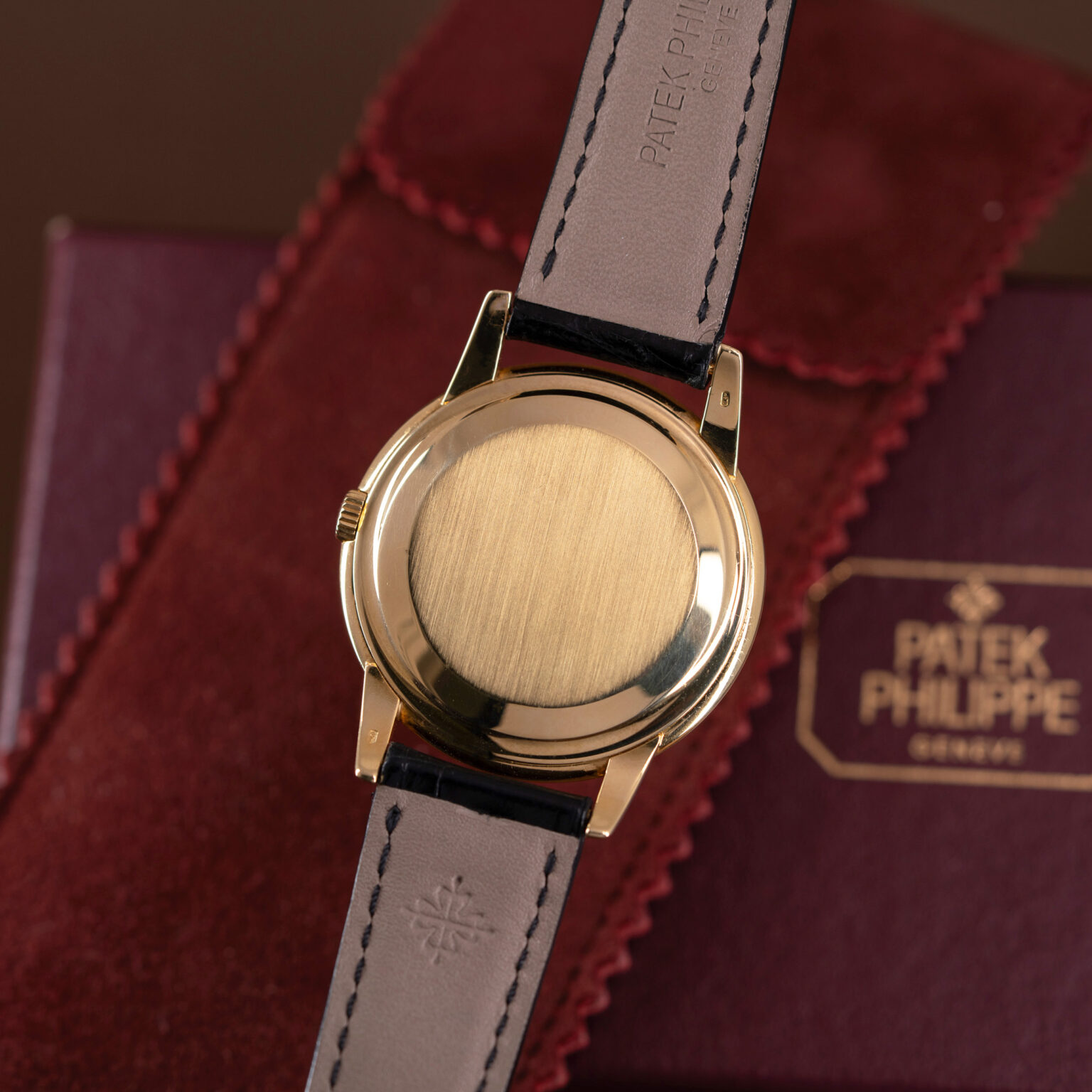 A rare Patek Philippe Calatrava ref. 2525 from 1954.