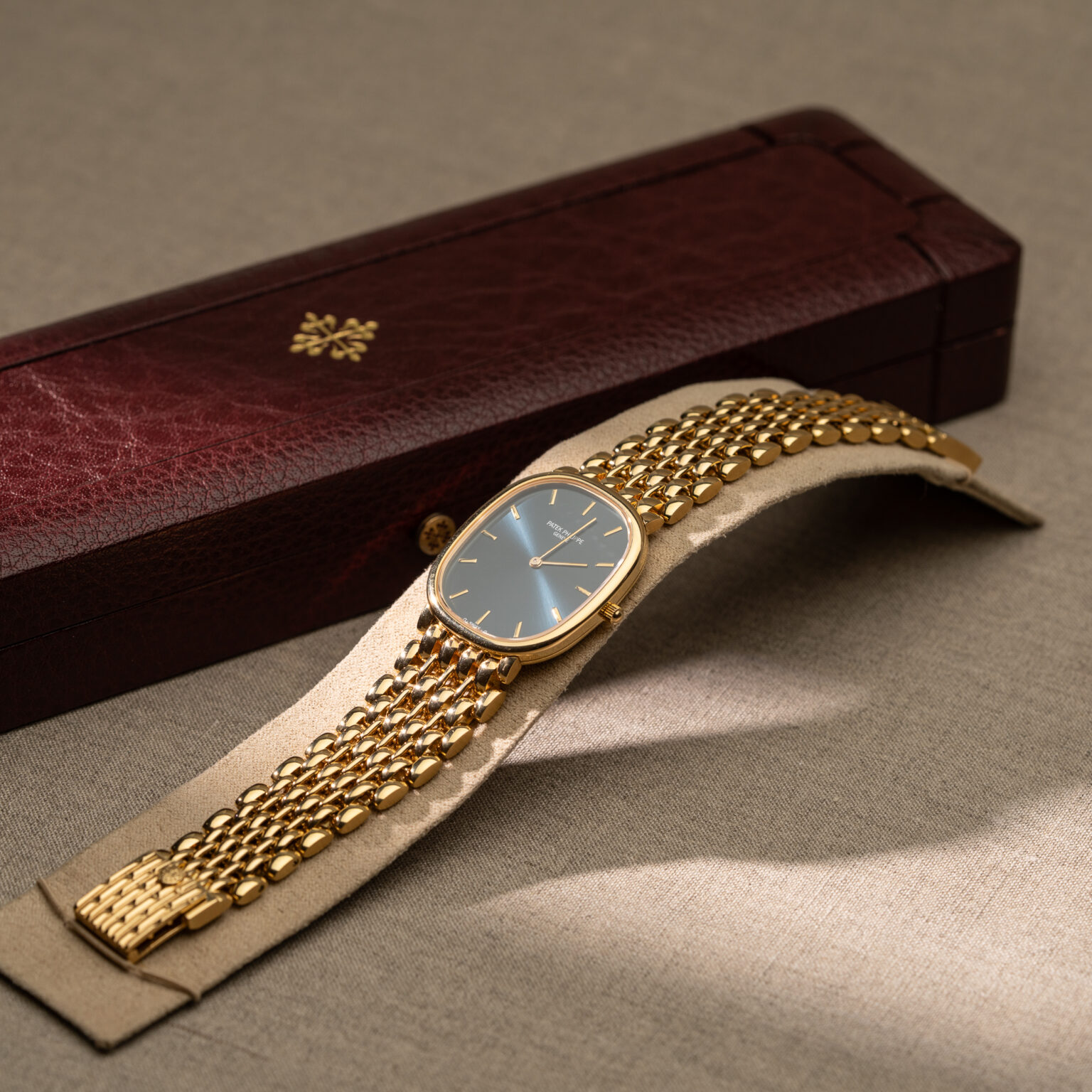 18k Patek Philippe Ellipse Jumbo ref. 3738/122 from 1998.