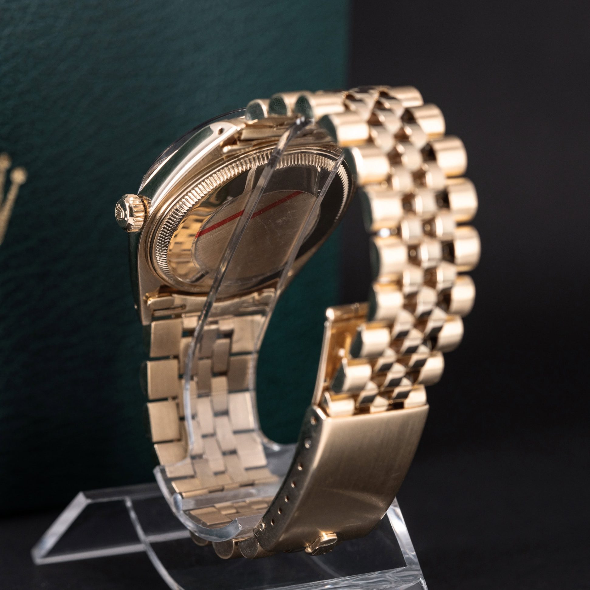 14k-Rolex-Oyster-Perpetual-Date-1500-4