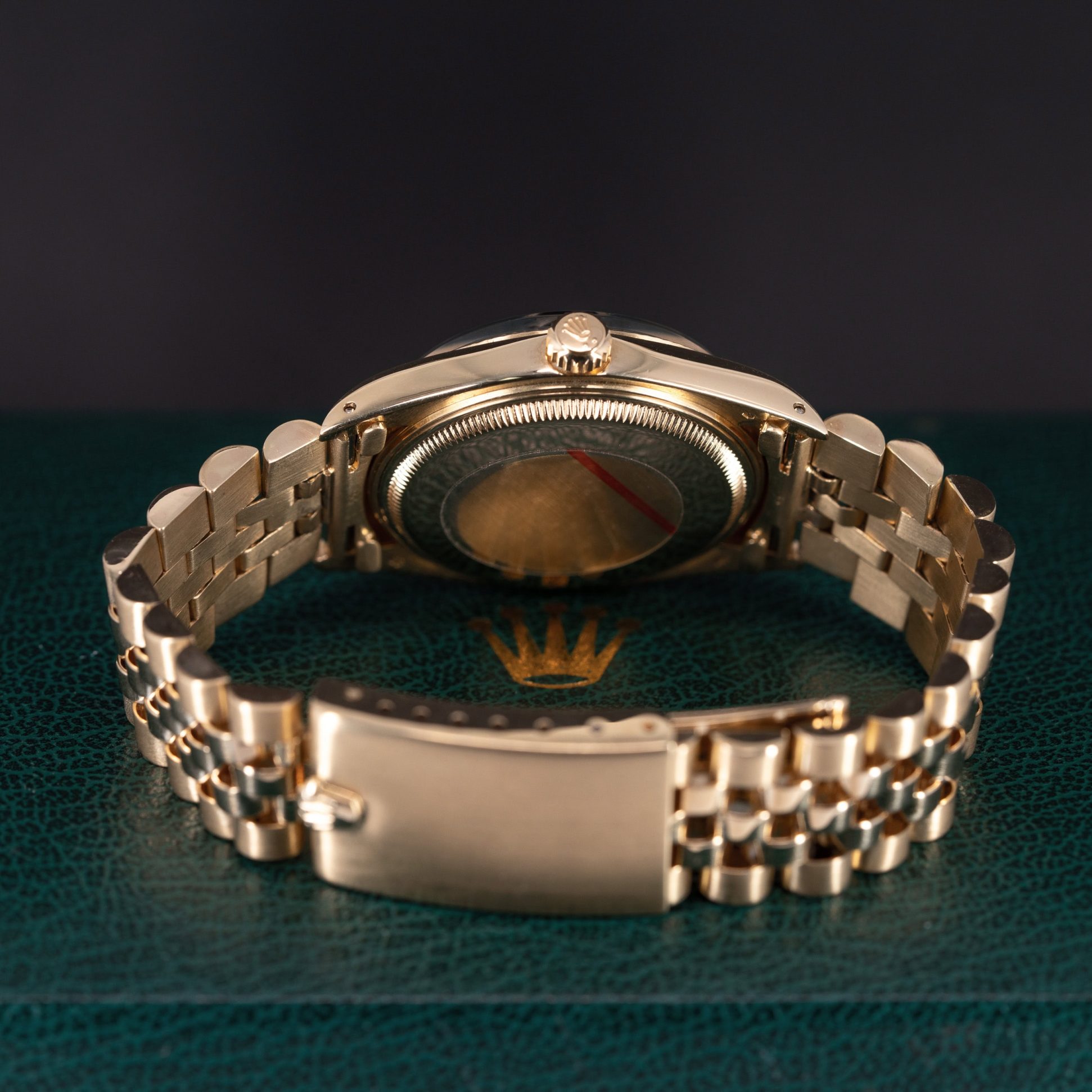 14k-Rolex-Oyster-Perpetual-Date-1500-6