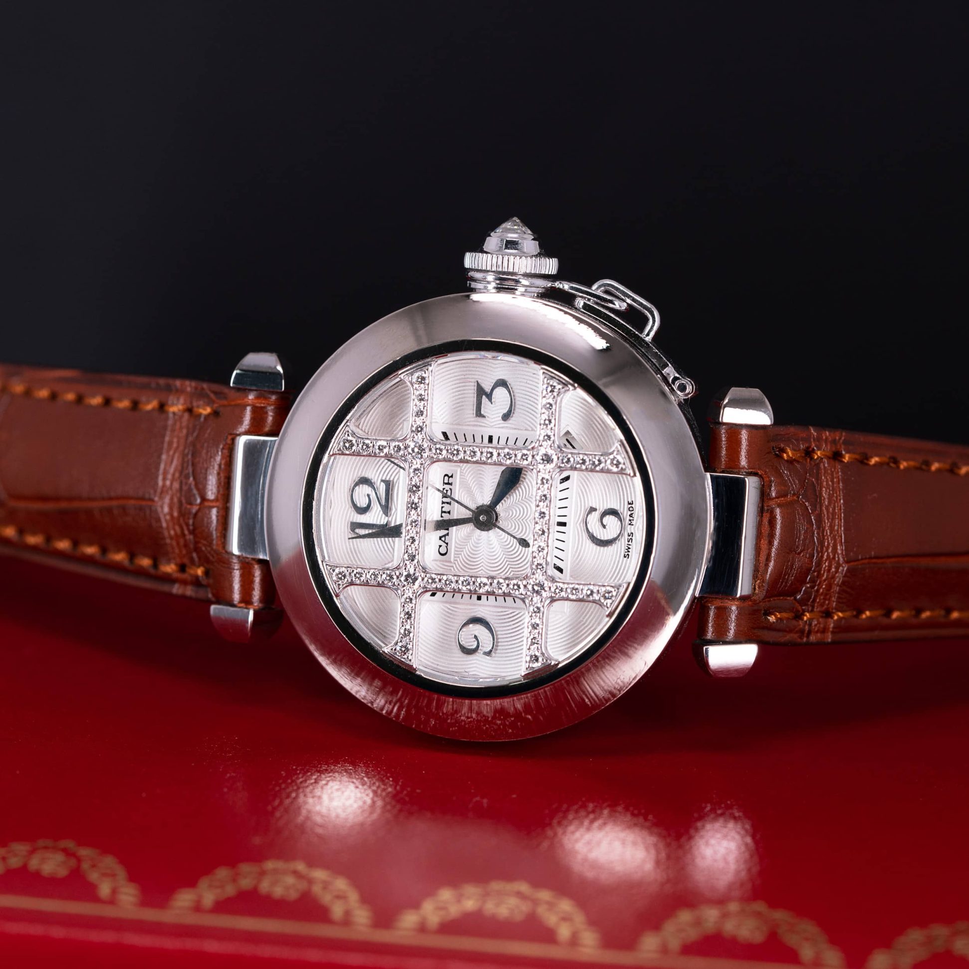 18k-Cartier-Pasha-2400_2004-2.jpg