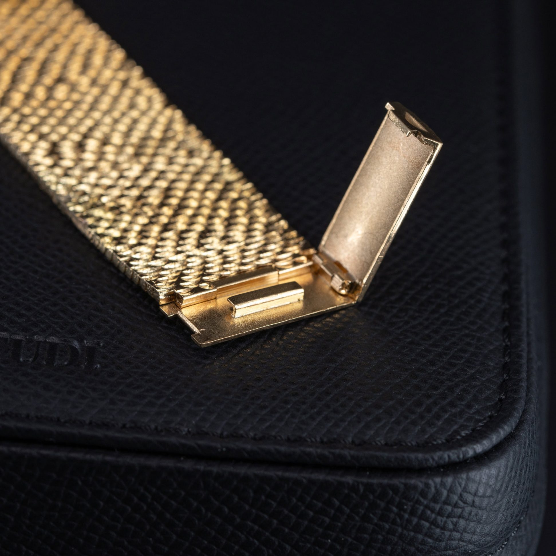 18k-Omega-Automatic-A.Grima-TEAK-5