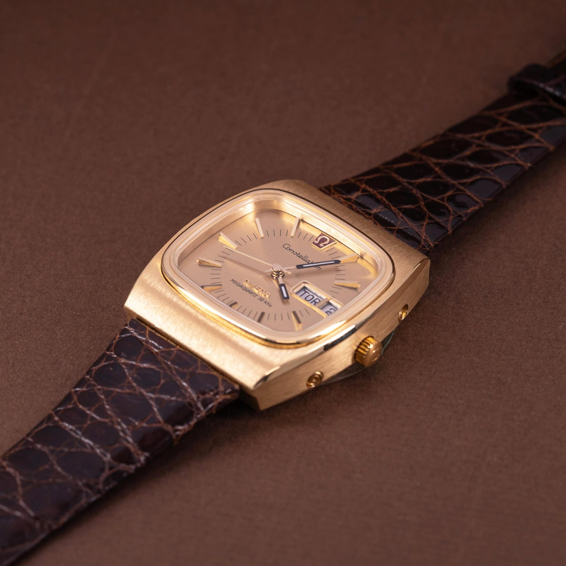 18k-Omega-Constellation-Megaquartz-1975-1