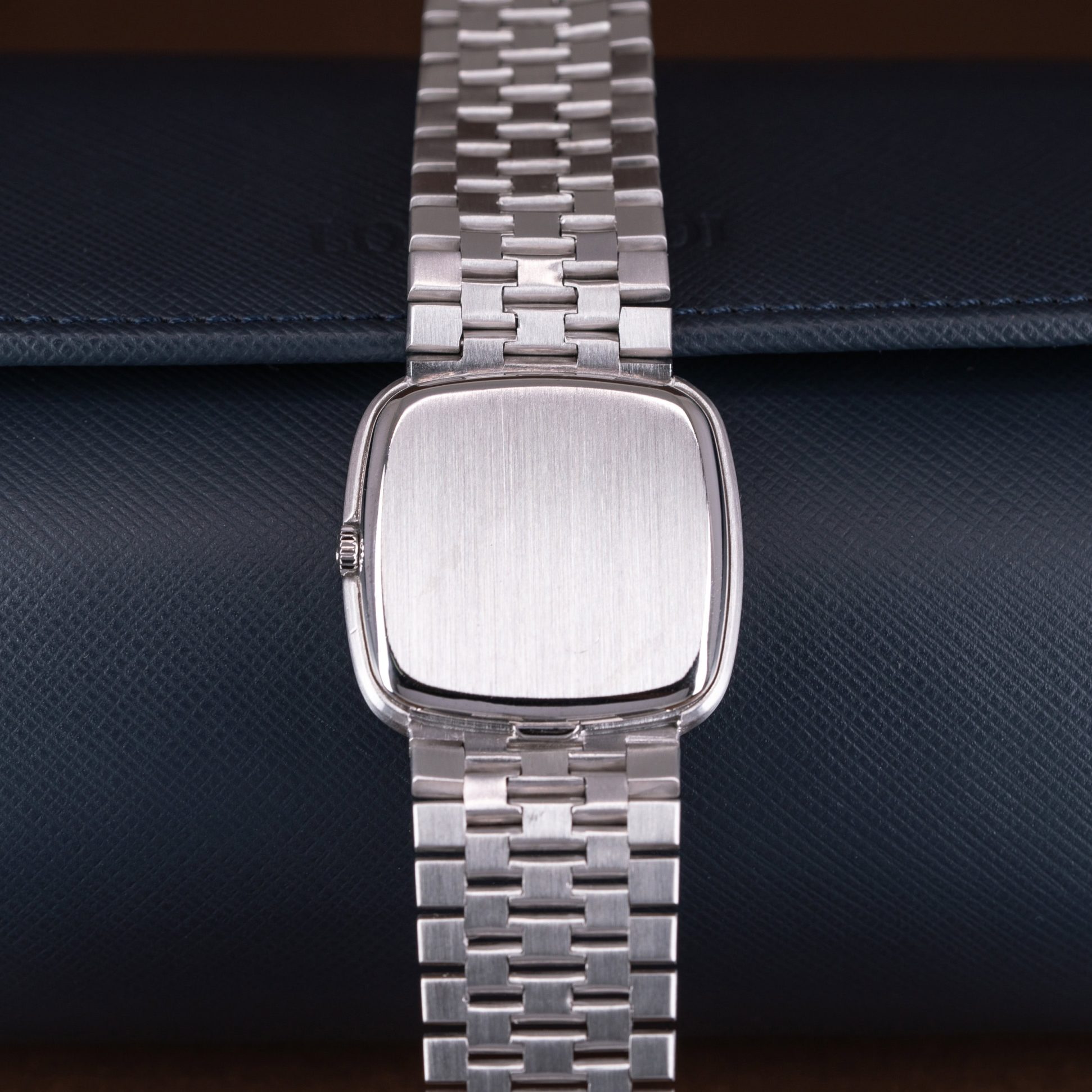 18k-Omega-Constellation-VK-8299-1968-4