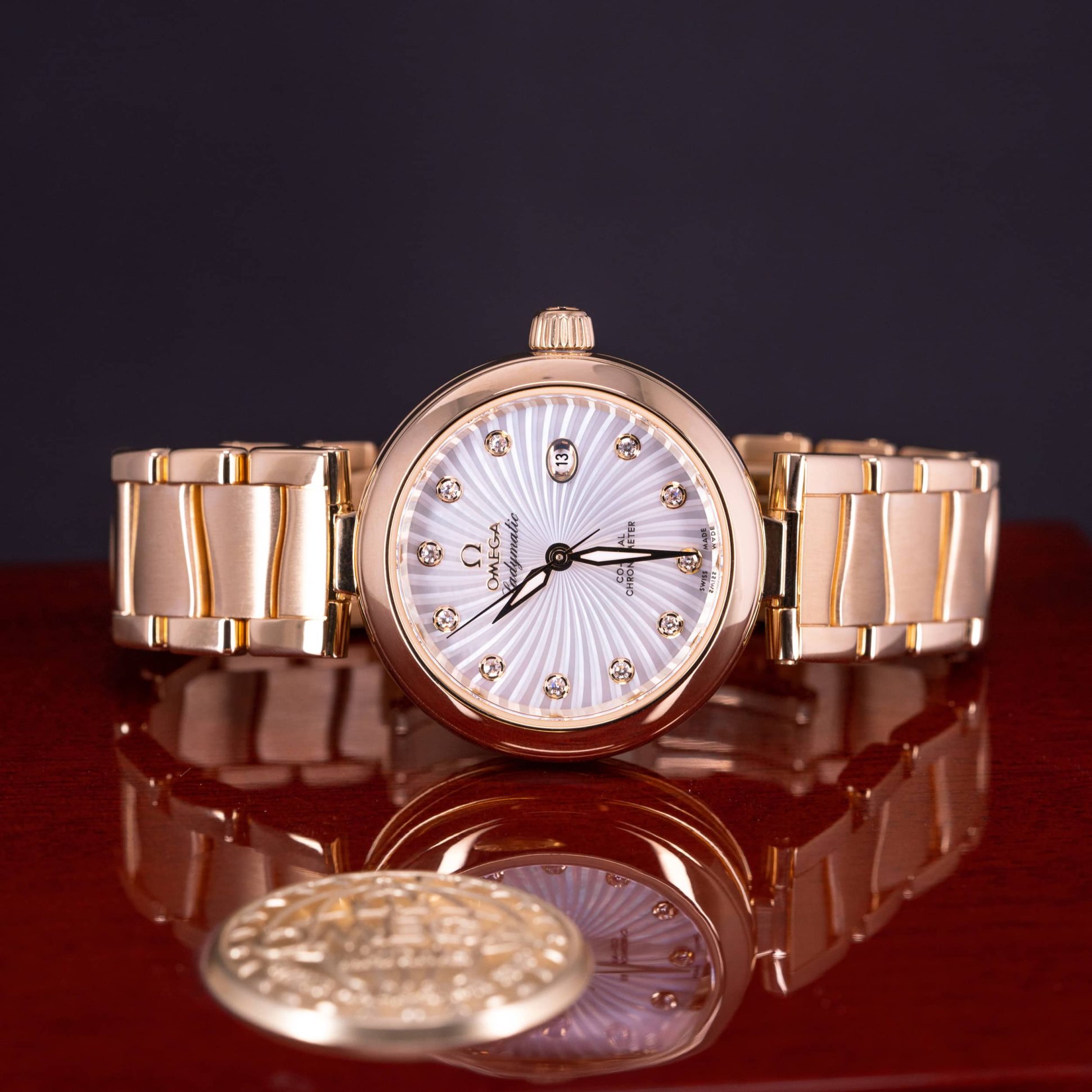 18k-Omega-Ladymatic-Co-Axial-10.jpg