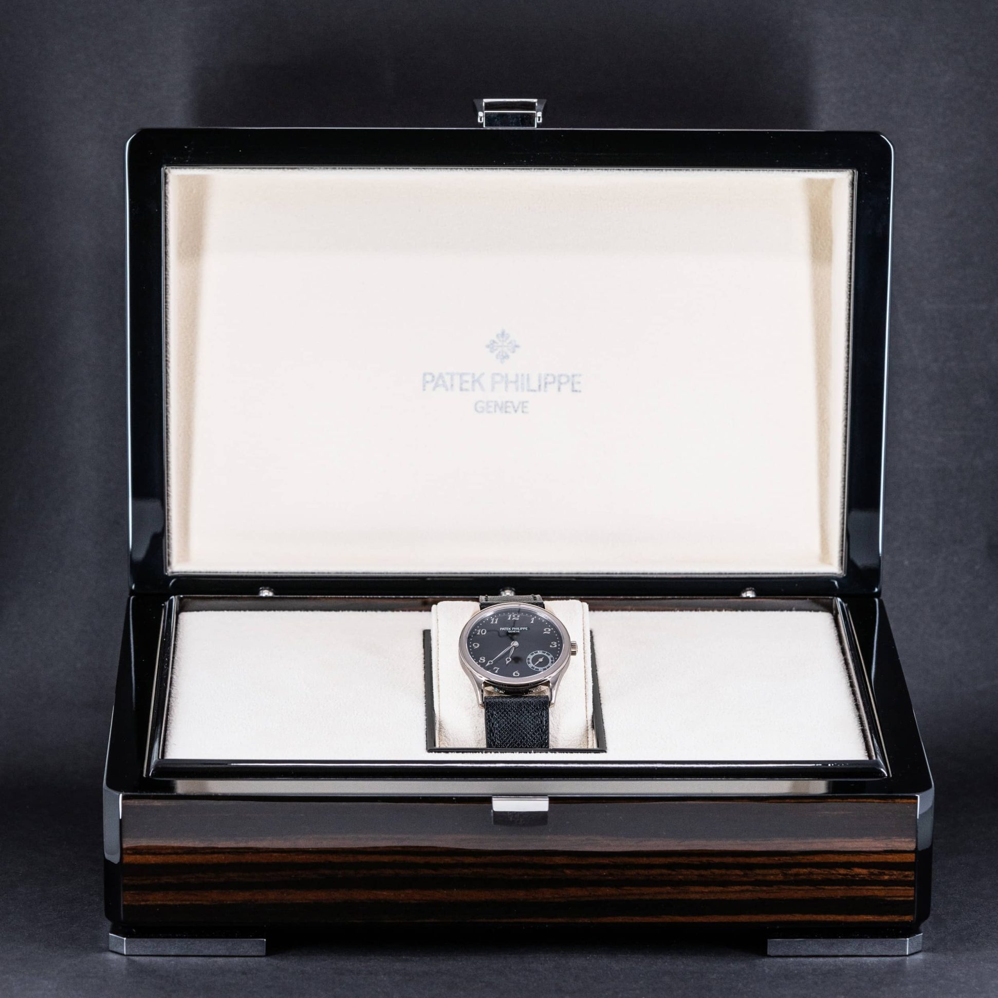 18k-Patek-Philippe-5026G-12