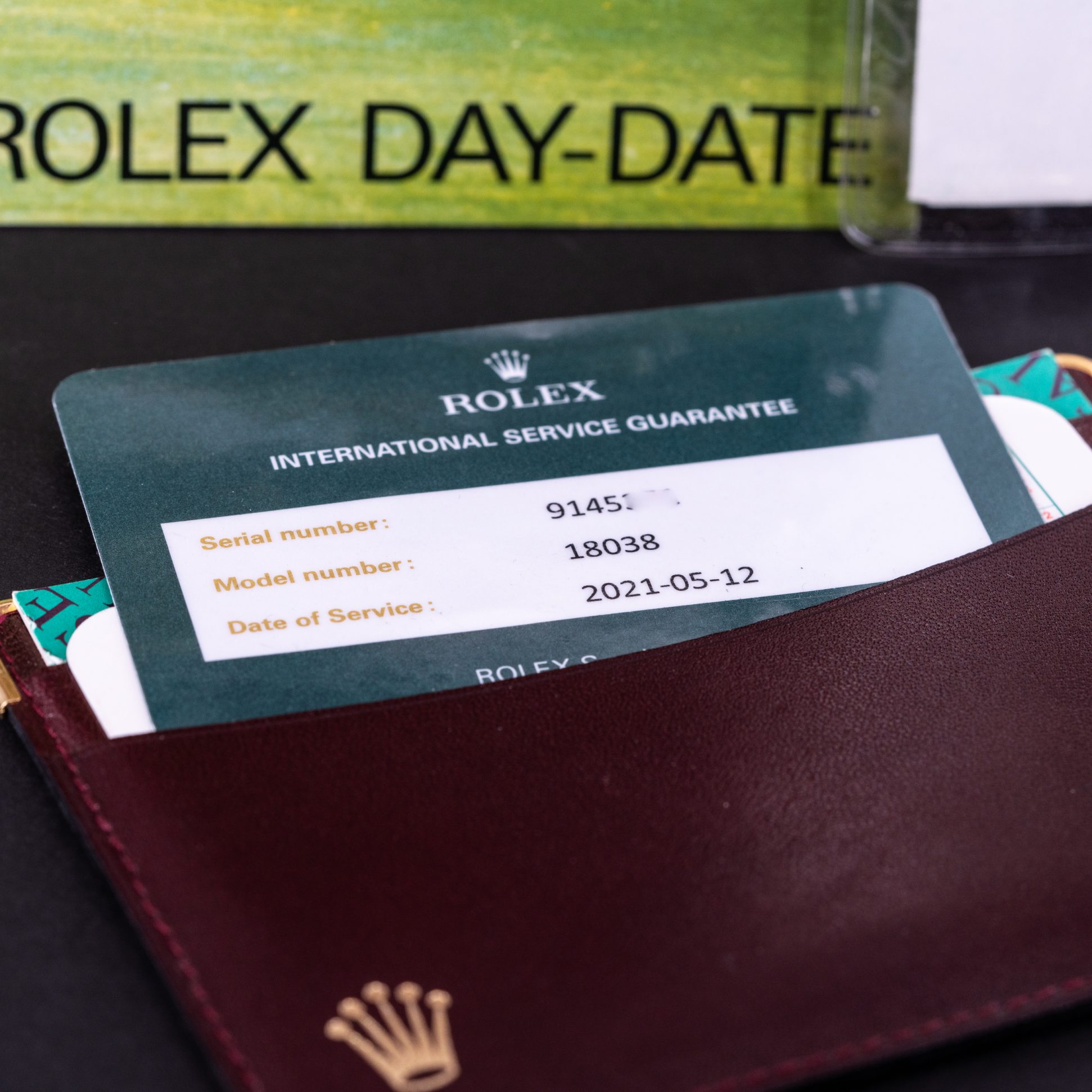 18k-Rolex-Day-Date-18038-1986-9.jpg