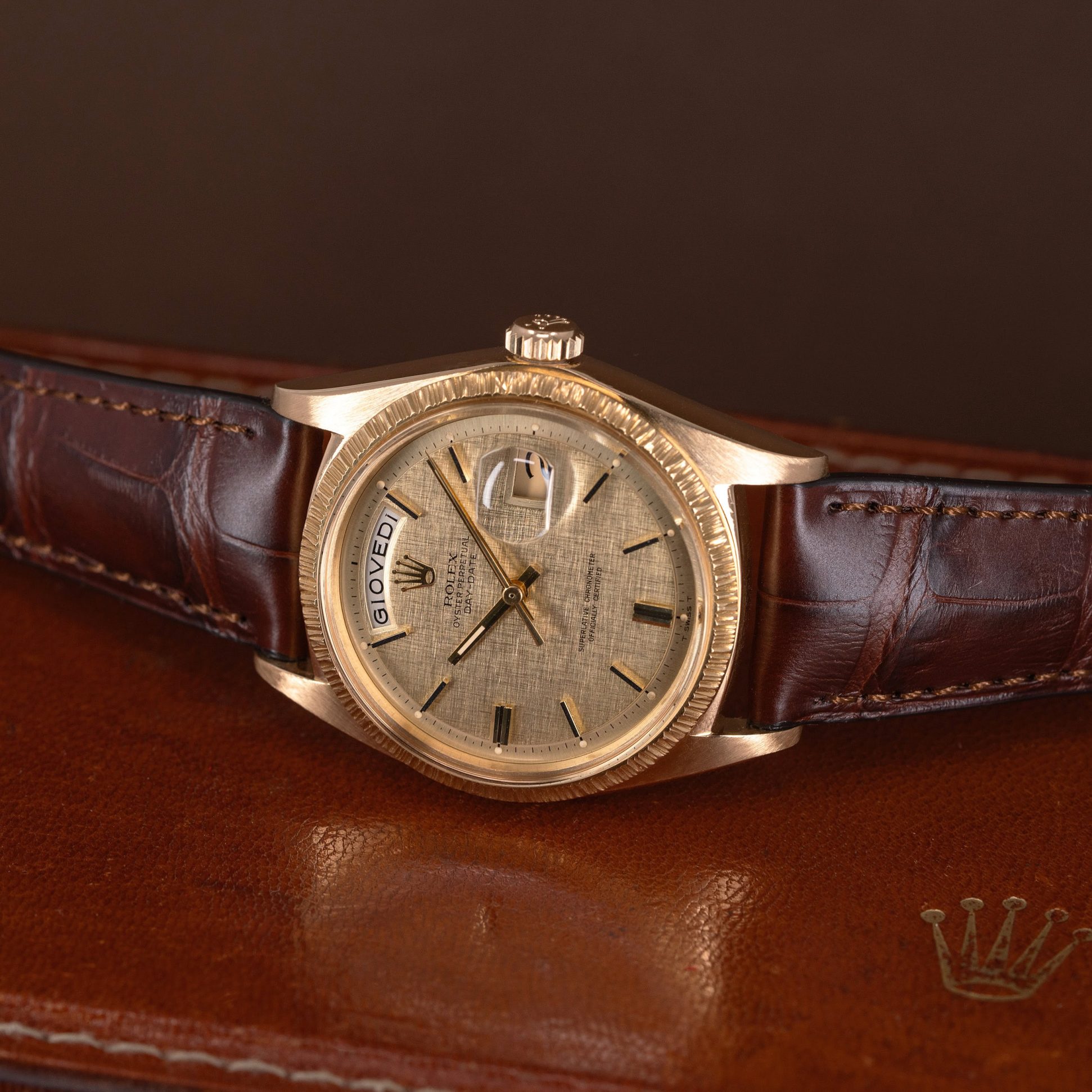18k-Rolex-Day-Date-1807-1970-01
