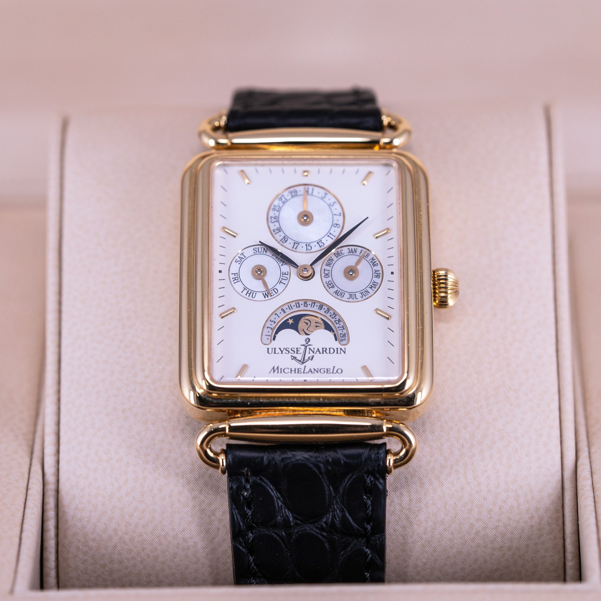 18k-Ulysse-Nardin_Michelangelo_161.42-2-1.jpg