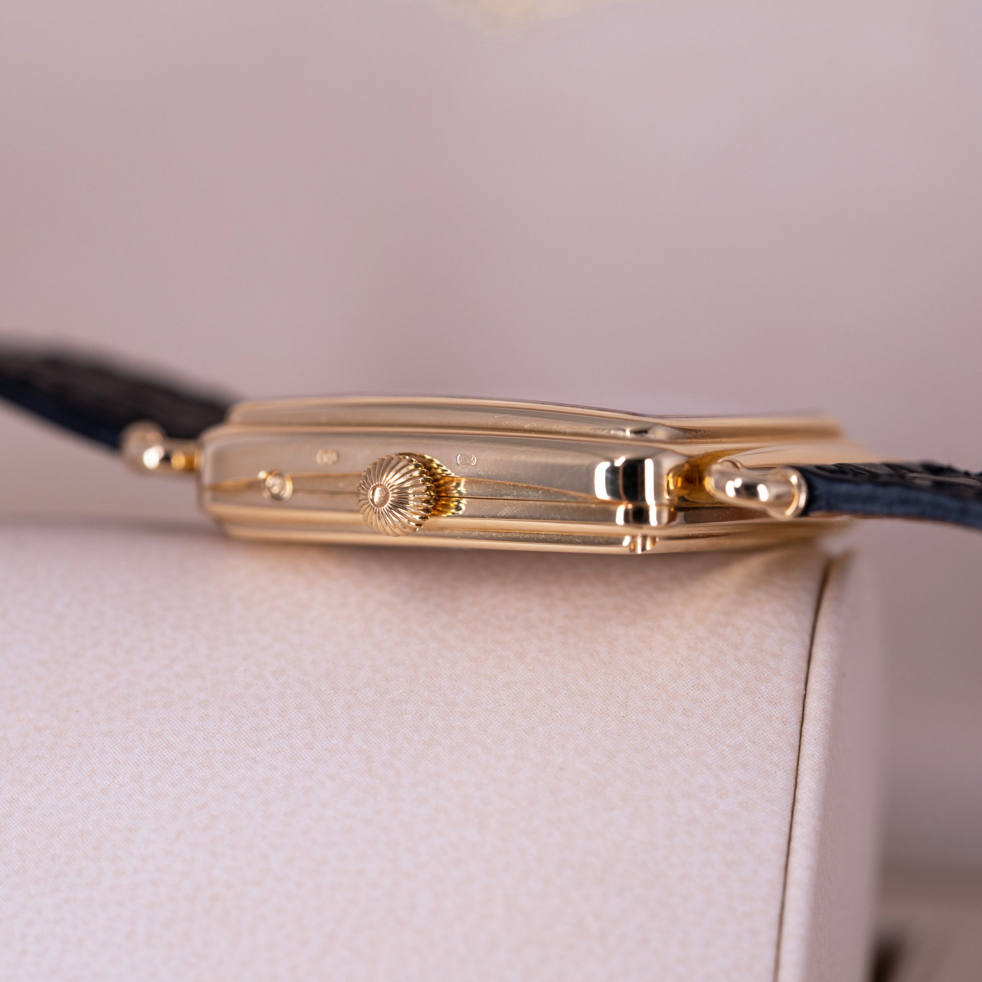 18k-Ulysse-Nardin_Michelangelo_161.42-8-1.jpg